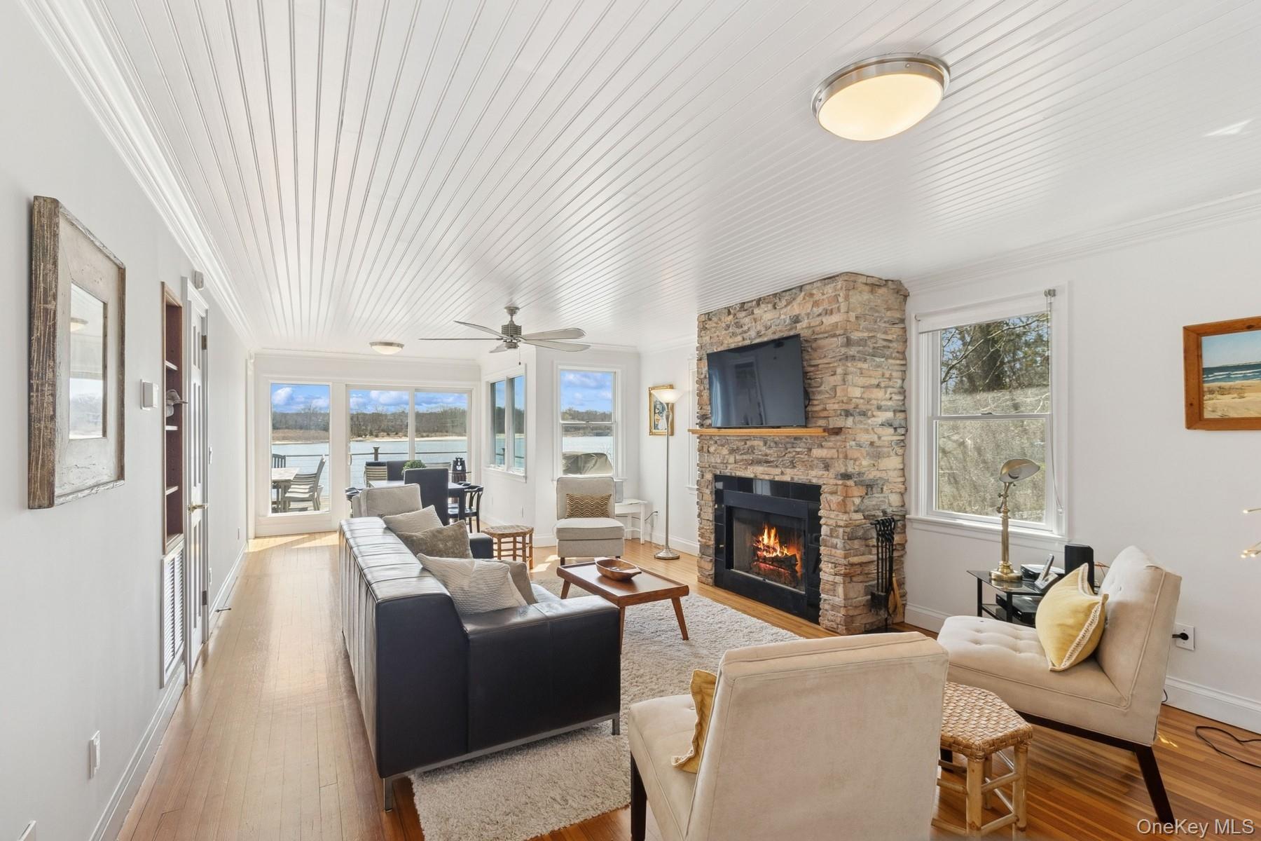 80 Towd Point Road, Southampton, NY 11968