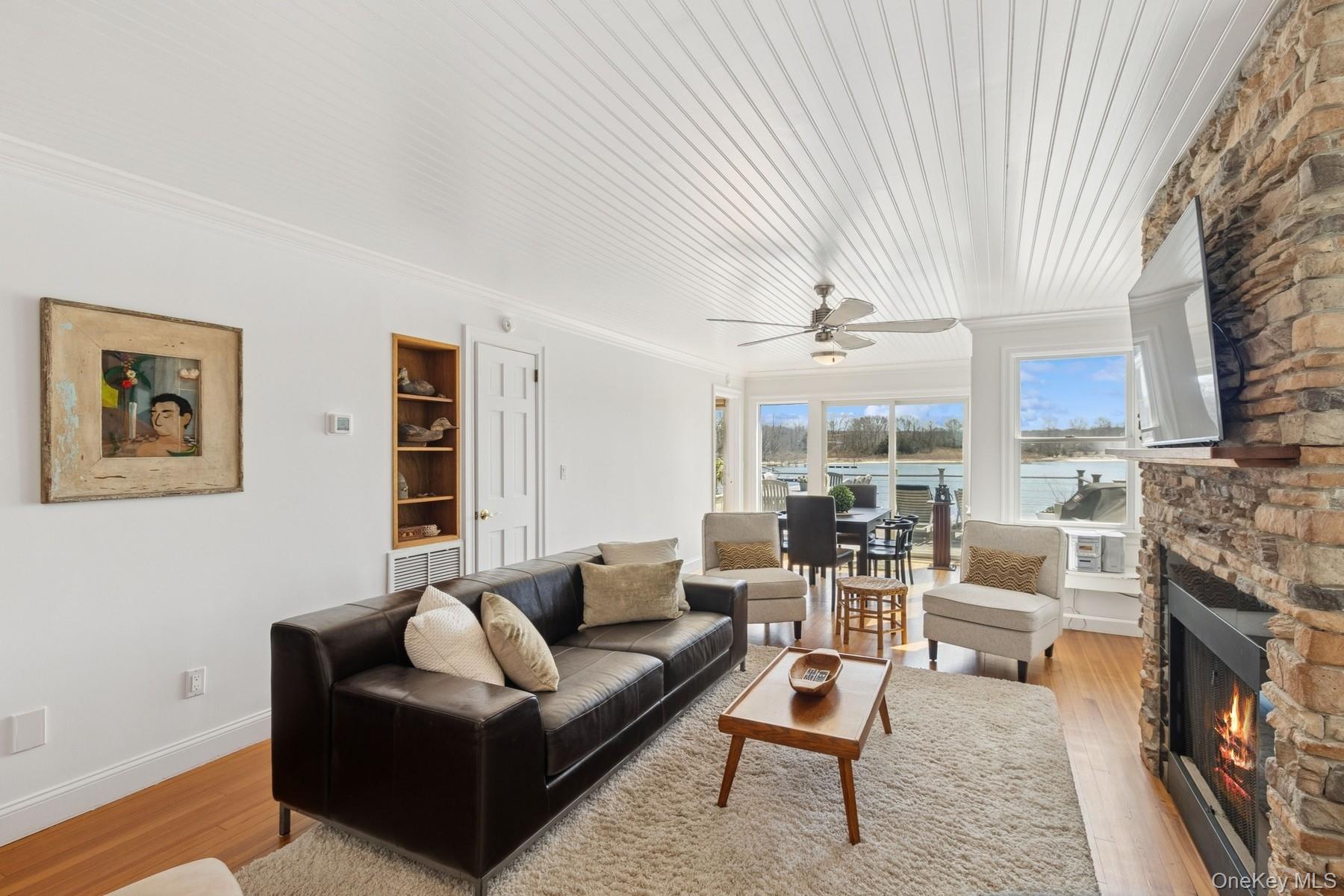 80 Towd Point Road, Southampton, NY 11968