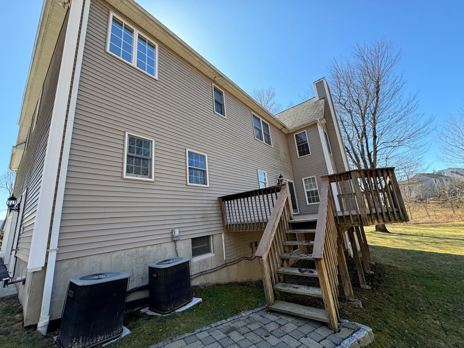 40 Harrisons Trail, Hopewell Junction, NY 12533
