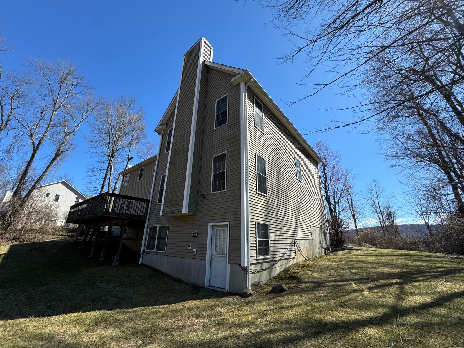 40 Harrisons Trail, Hopewell Junction, NY 12533