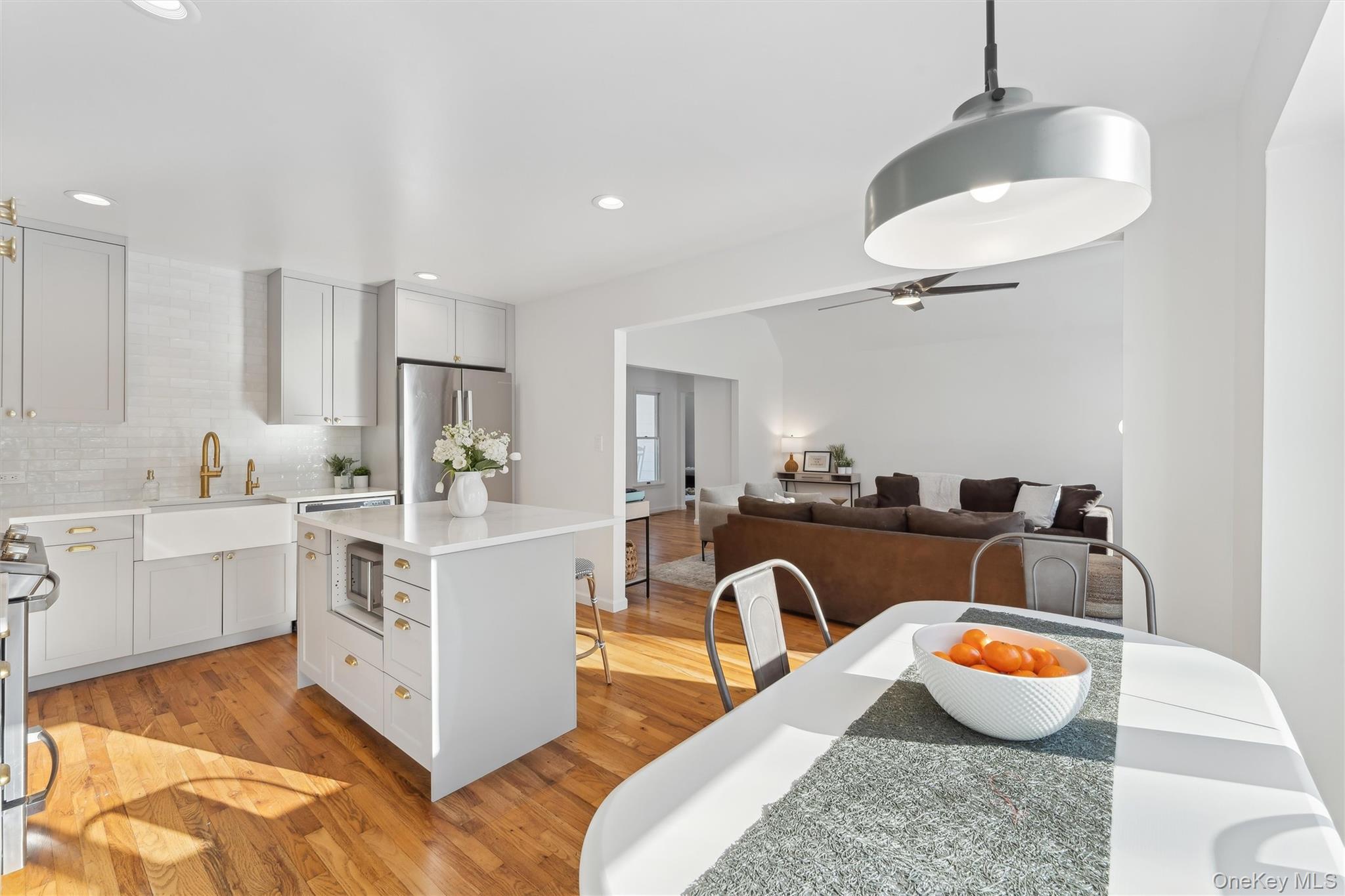 14 Hildreth Road, Hampton Bays, NY 11946