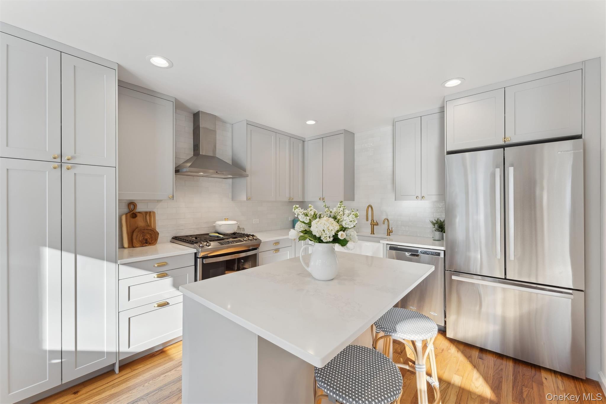 14 Hildreth Road, Hampton Bays, NY 11946