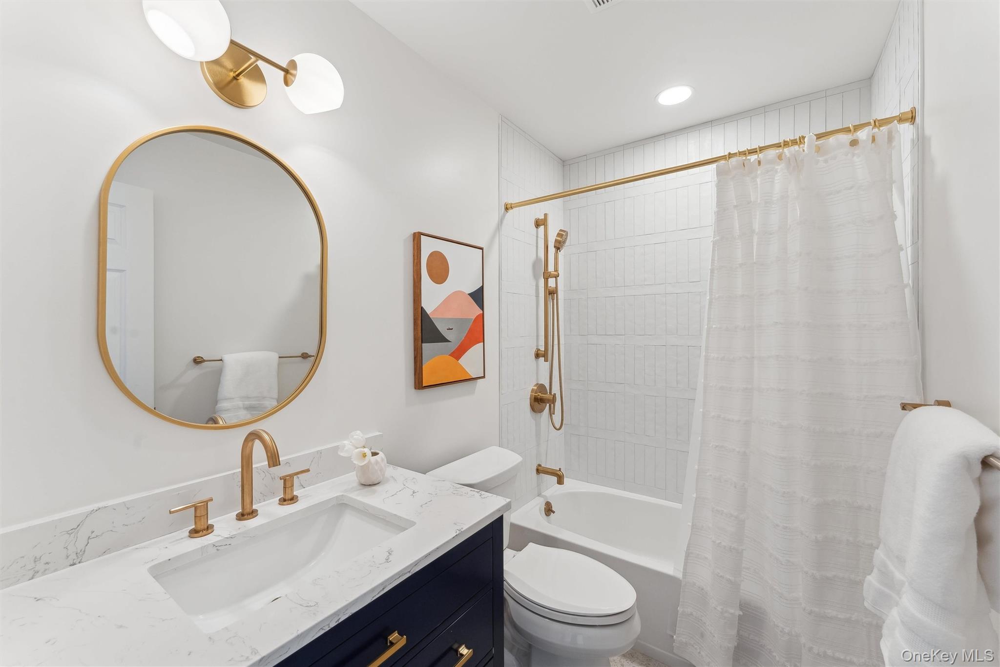 14 Hildreth Road, Hampton Bays, NY 11946