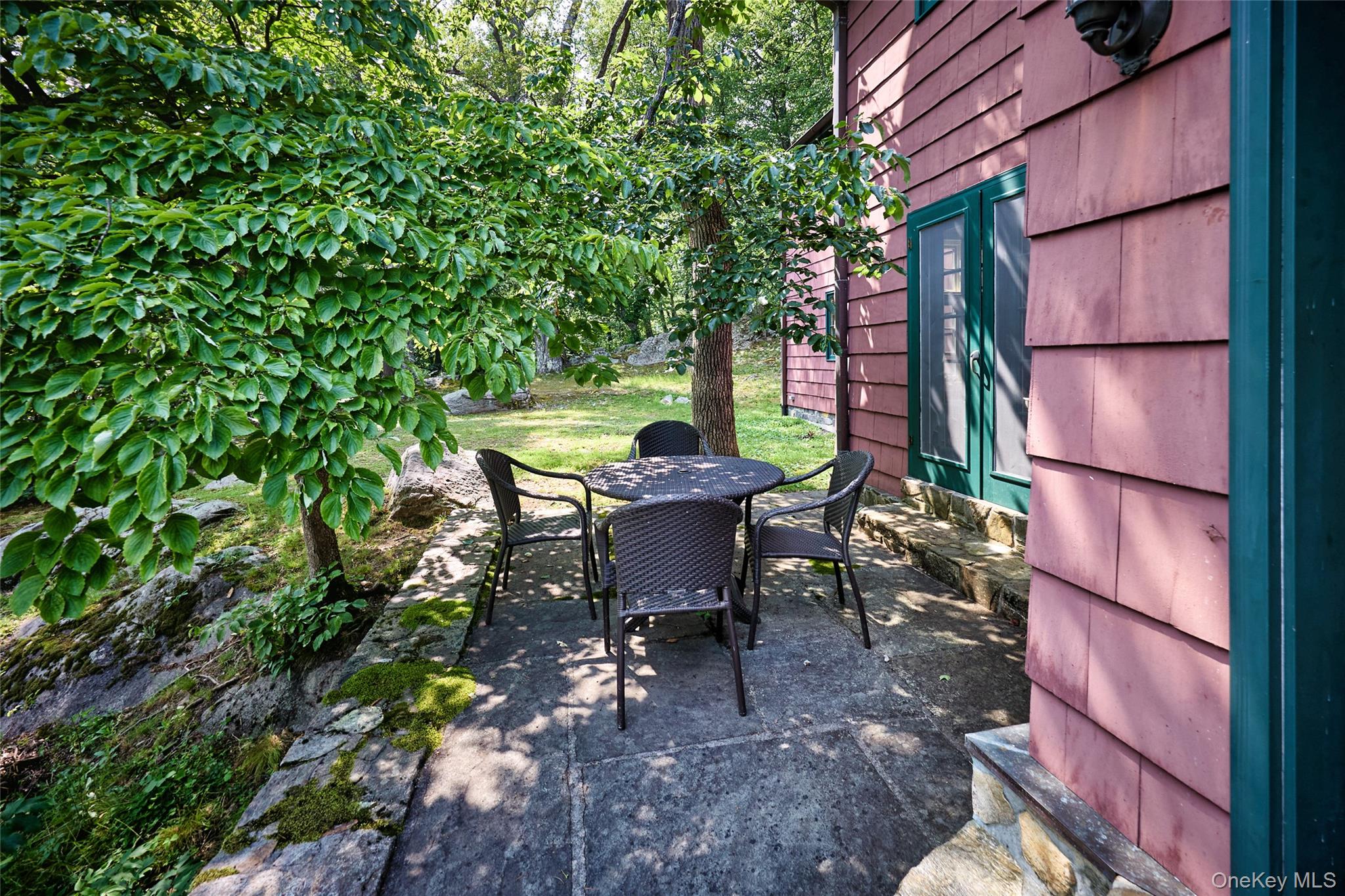 92 Mountain Farm Road, Tuxedo Park, NY 10987