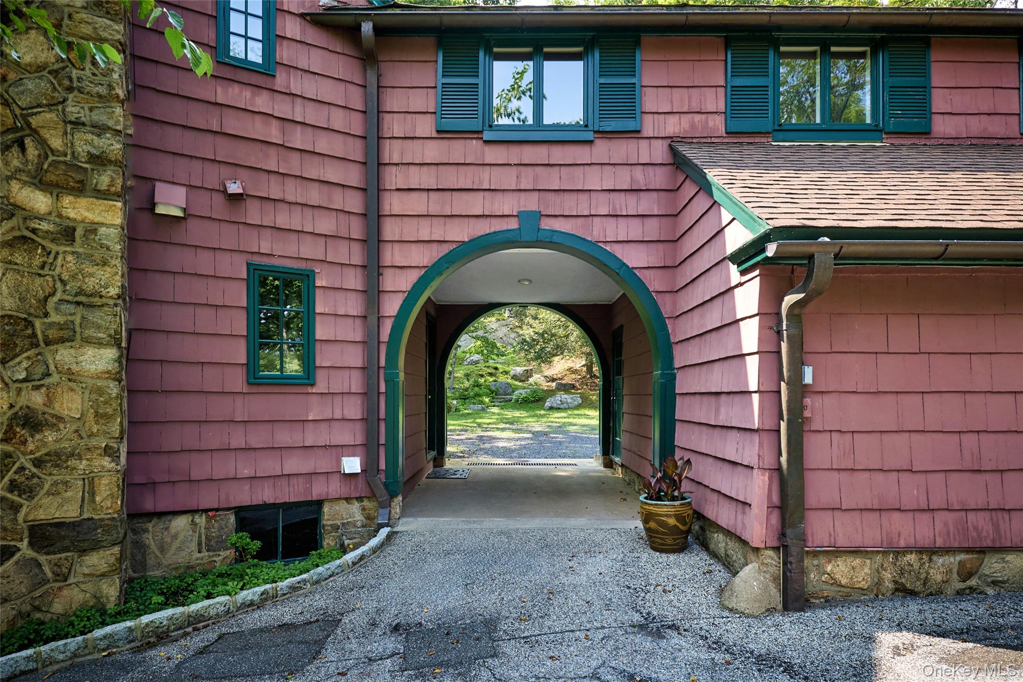 92 Mountain Farm Road, Tuxedo Park, NY 10987