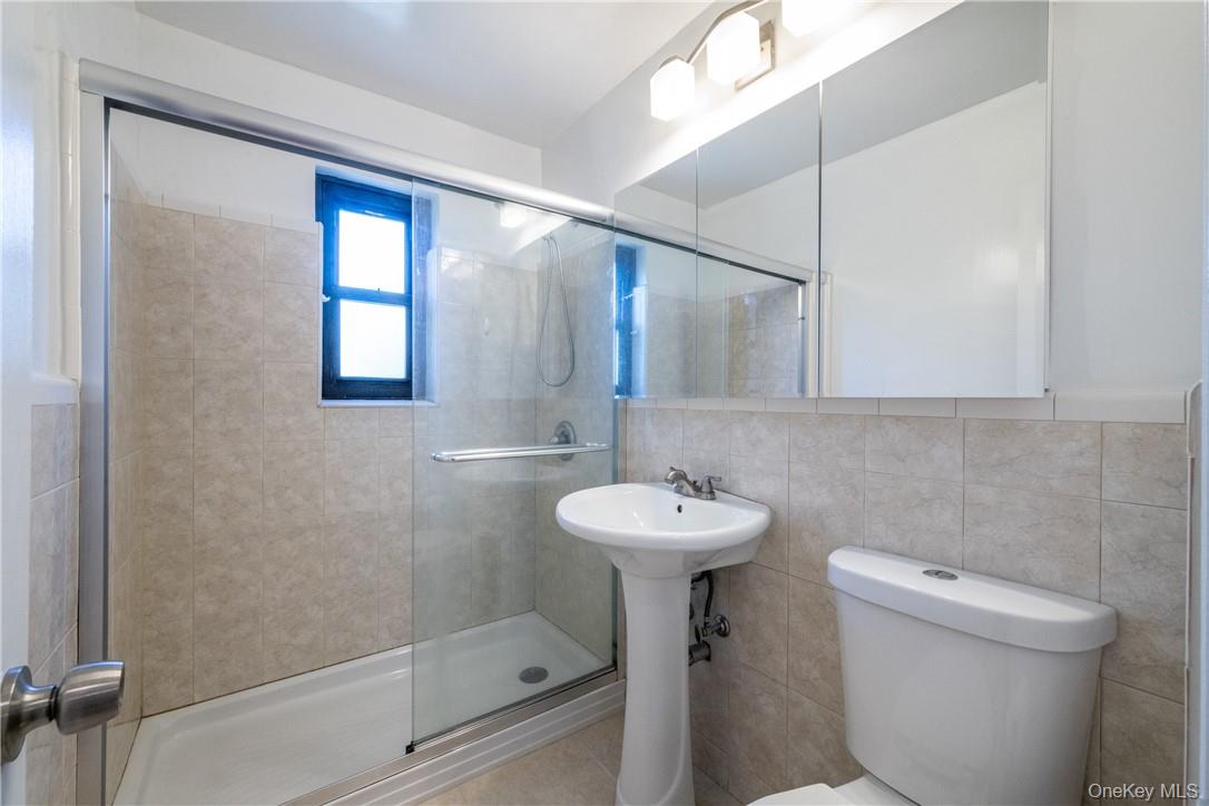 50 White Oak Street # 3G, New Rochelle, NY 10801