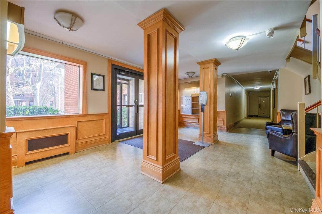 50 White Oak Street # 3G, New Rochelle, NY 10801