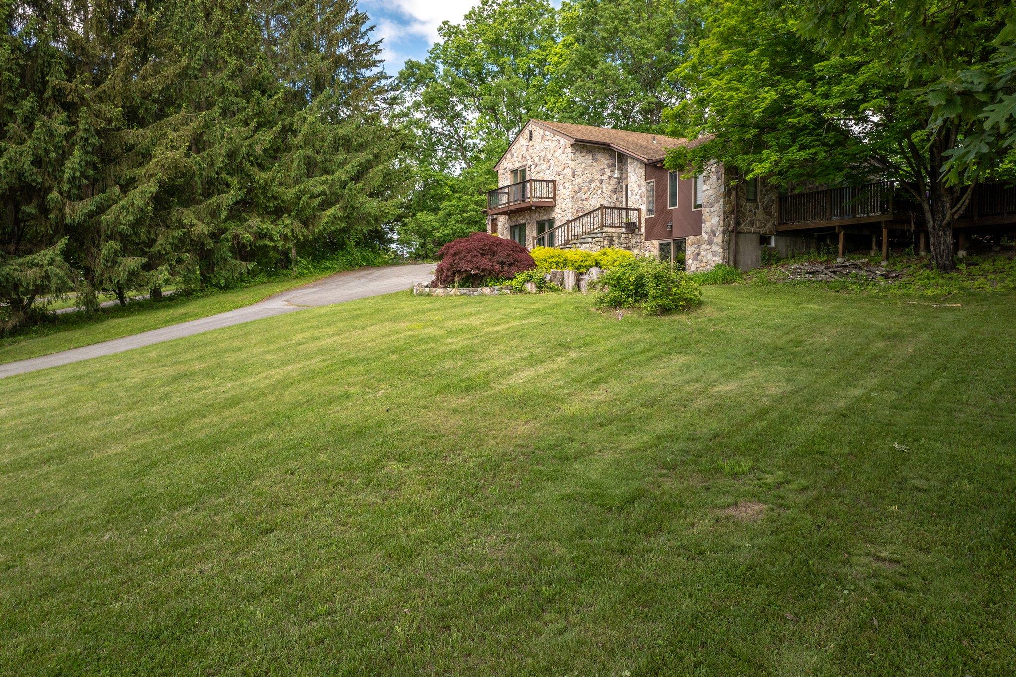 23 Fox Road, Florida, NY 10921