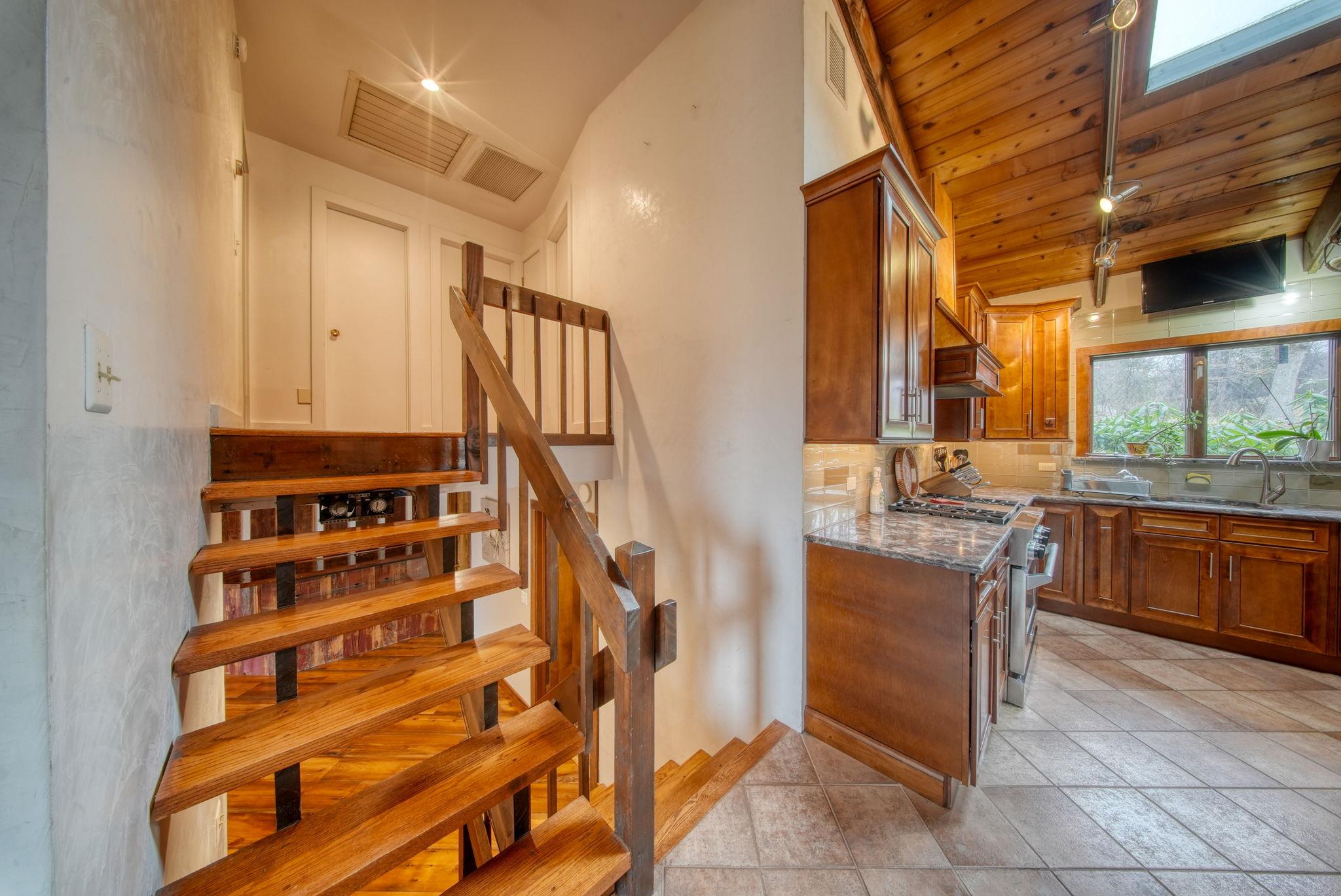 23 Fox Road, Florida, NY 10921