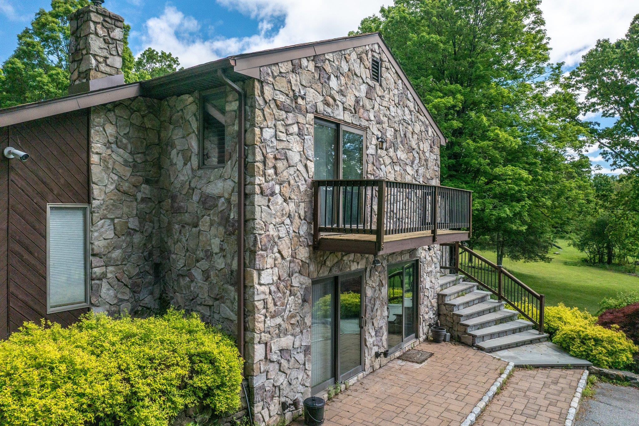23 Fox Road, Florida, NY 10921