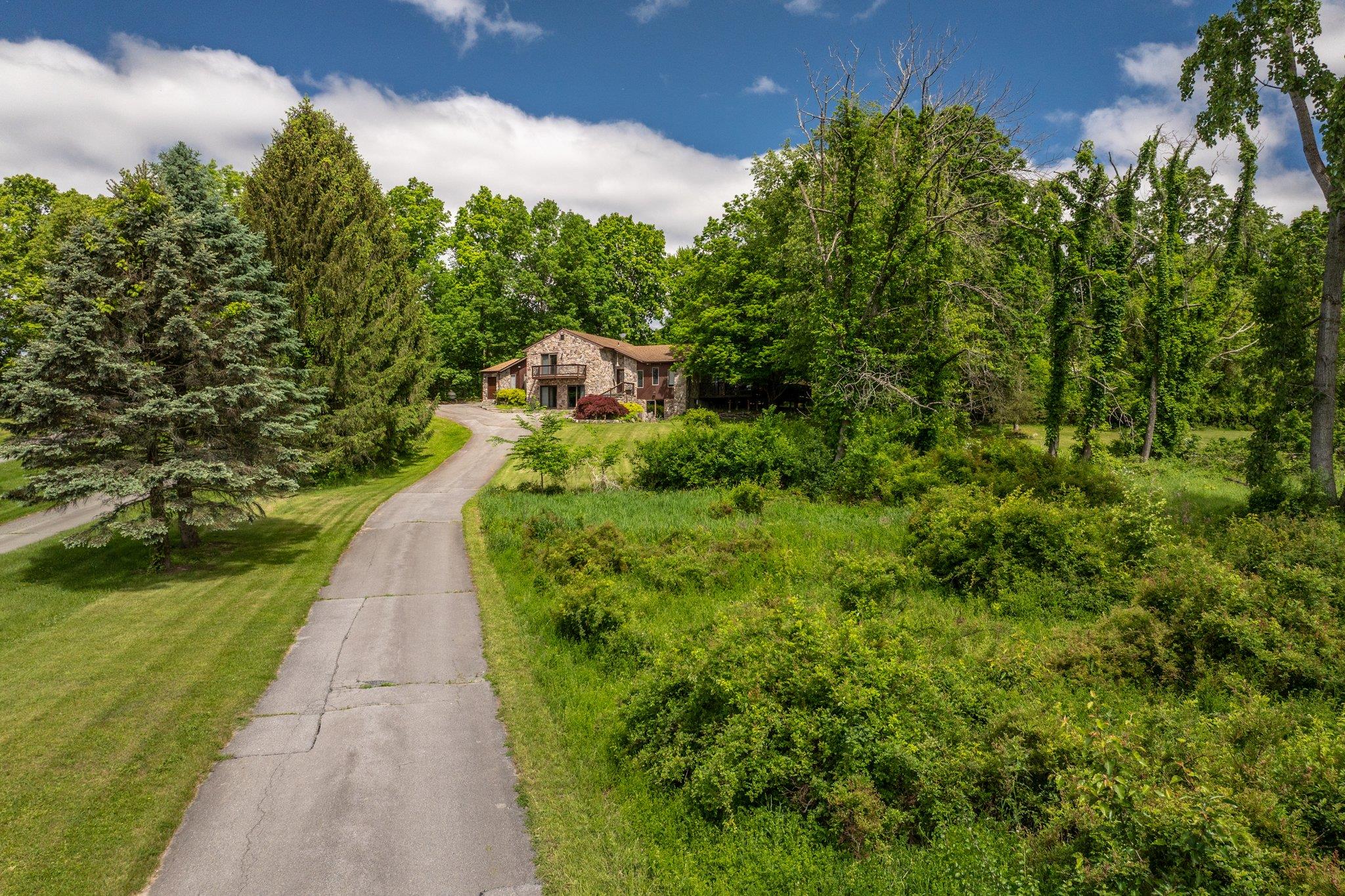 23 Fox Road, Florida, NY 10921