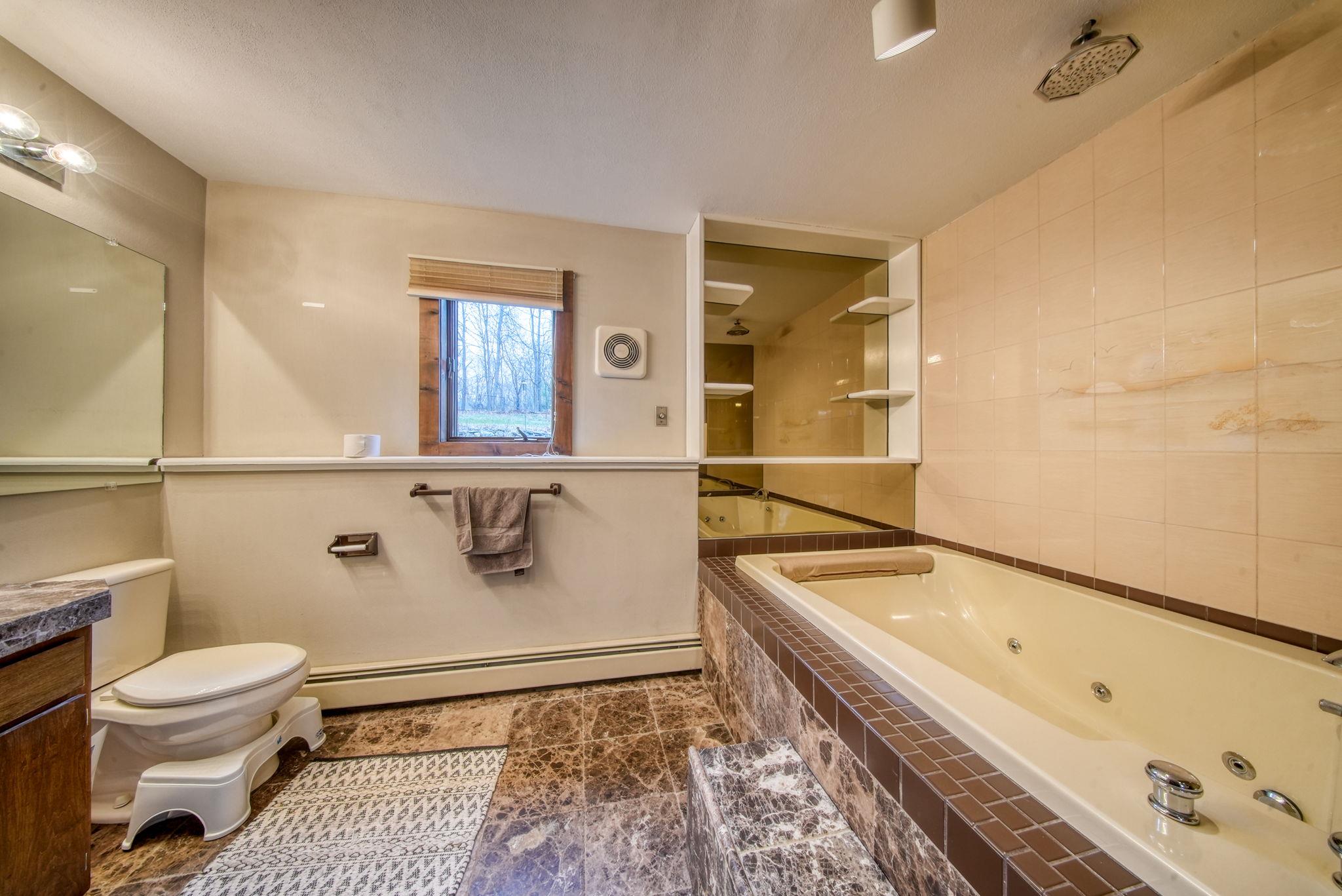 23 Fox Road, Florida, NY 10921