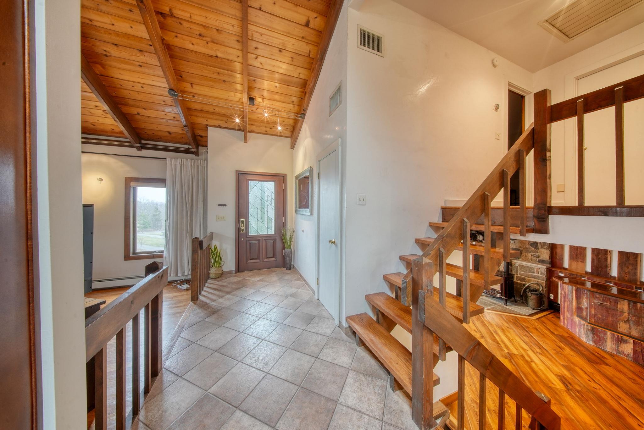 23 Fox Road, Florida, NY 10921