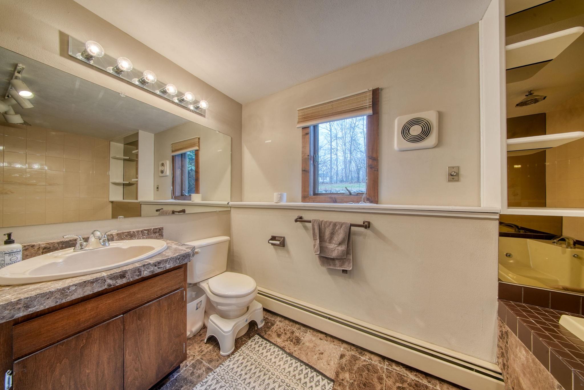 23 Fox Road, Florida, NY 10921