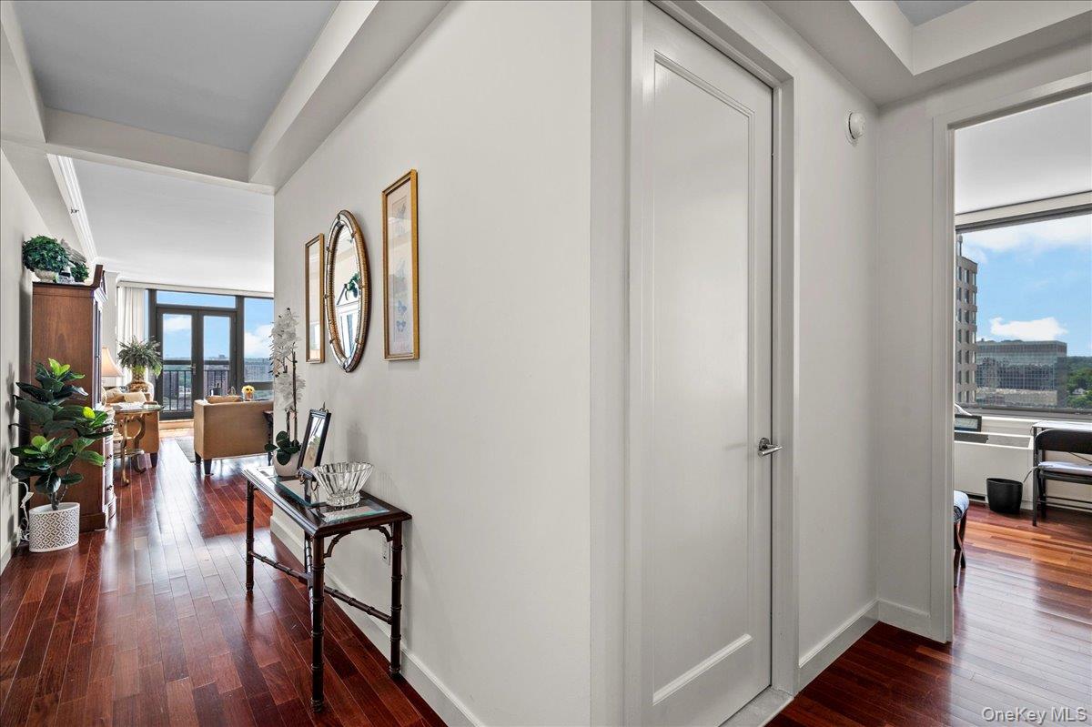 10 City Place # 18D, White Plains, NY 10601