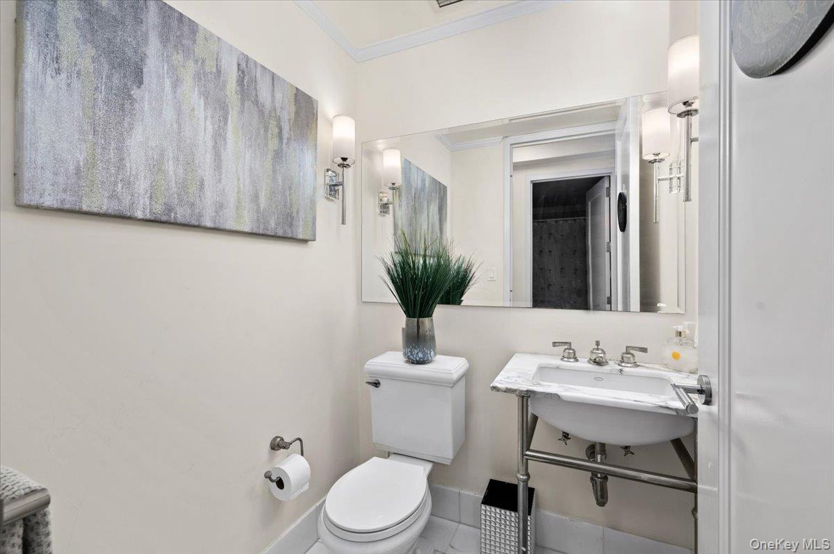 10 City Place # 18D, White Plains, NY 10601