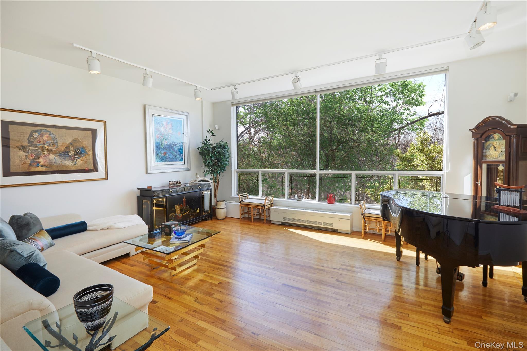 4425 Douglas Avenue, Bronx, NY 10471