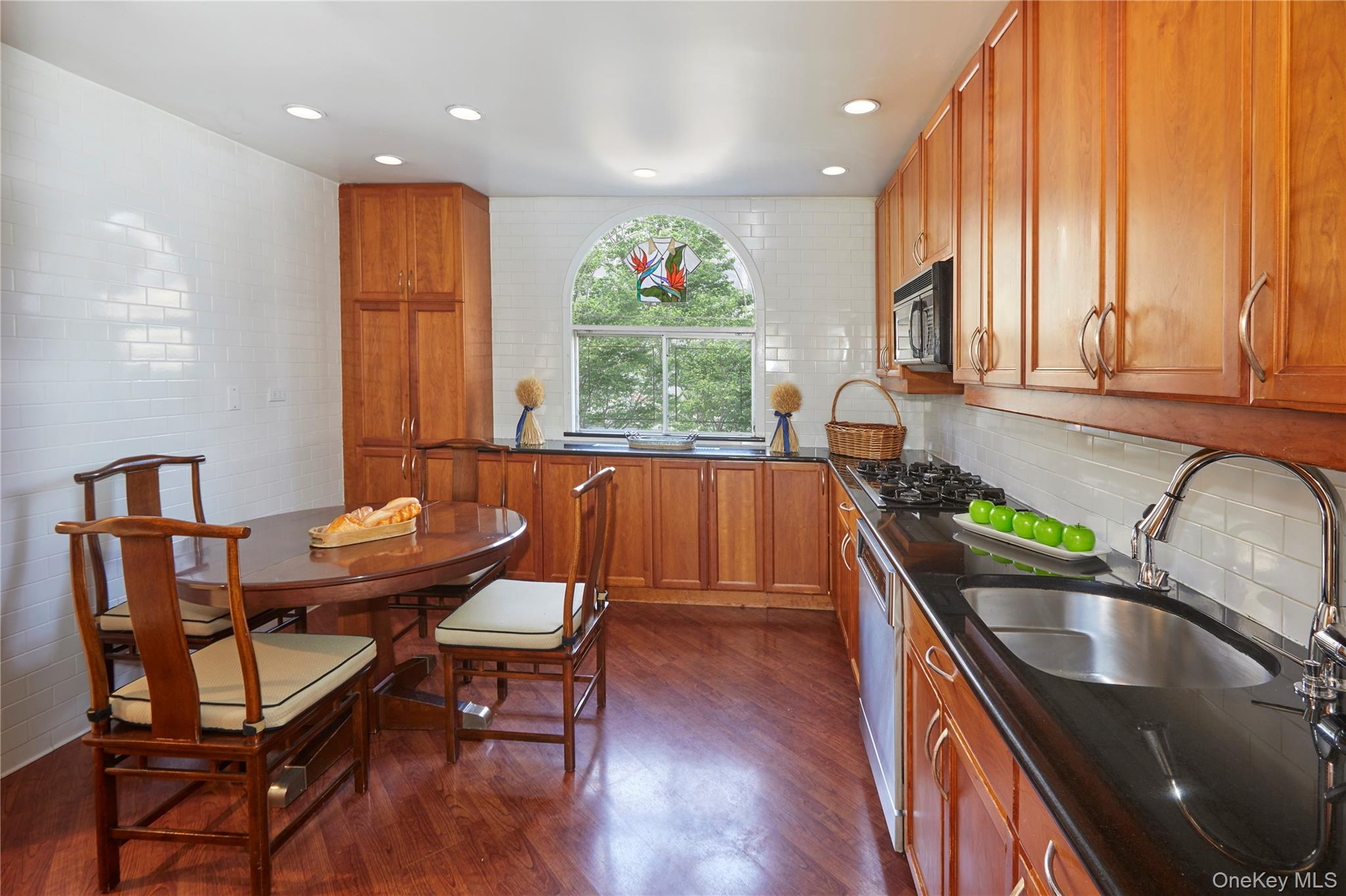 4425 Douglas Avenue, Bronx, NY 10471