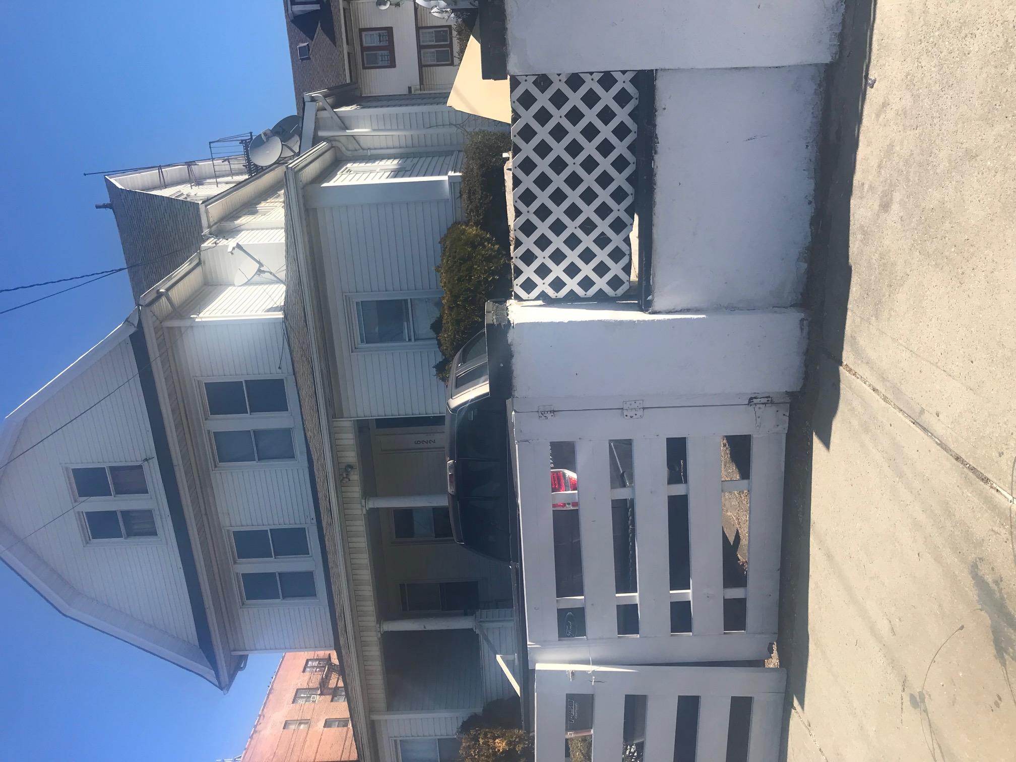 622 Bay 32nd Street, Far Rockaway, NY 11691