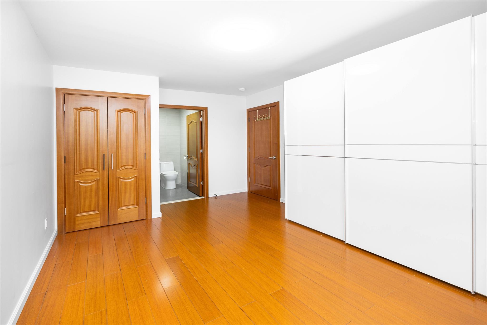 144-69 Barclay Avenue # 6C, Flushing, NY 11355