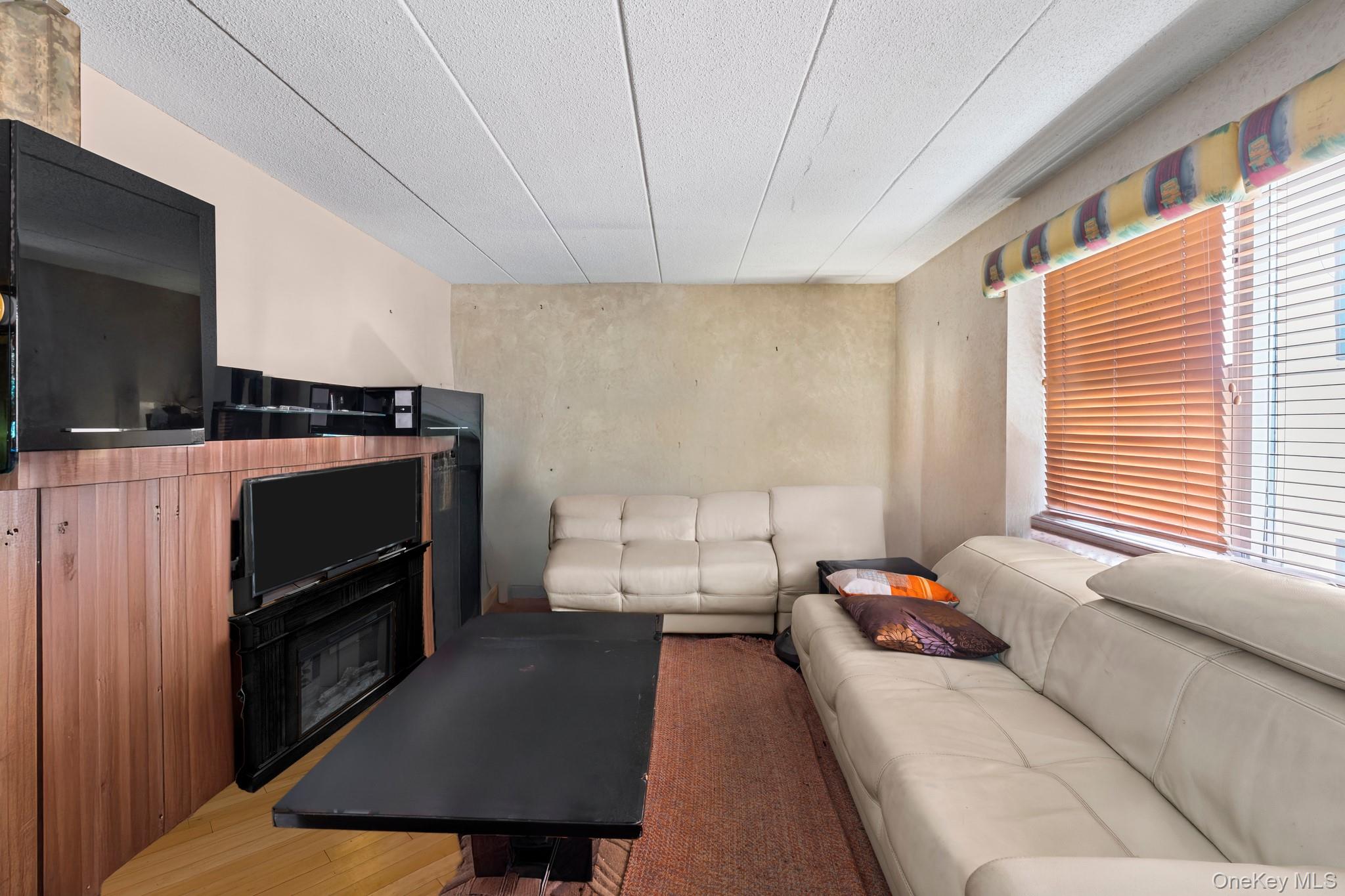 300D W 137 Street # D, New York (Manhattan), NY 10030