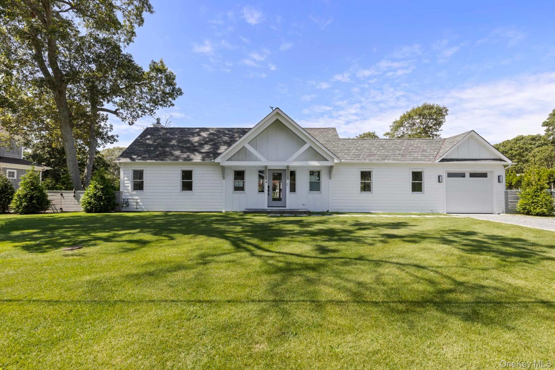 4 Bonita Road, East Quogue, NY 11942