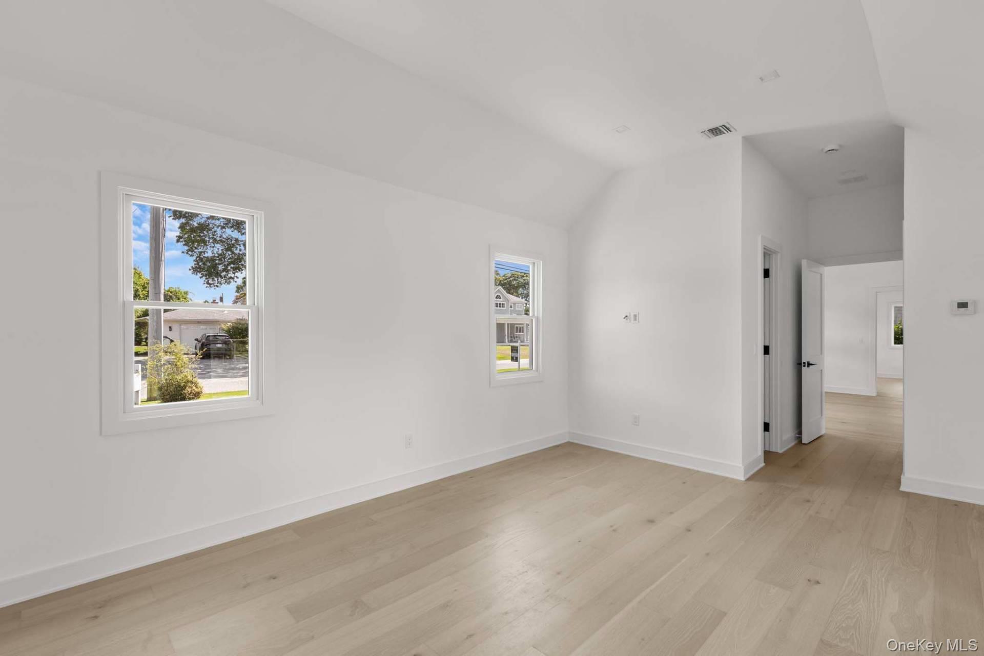 4 Bonita Road, East Quogue, NY 11942