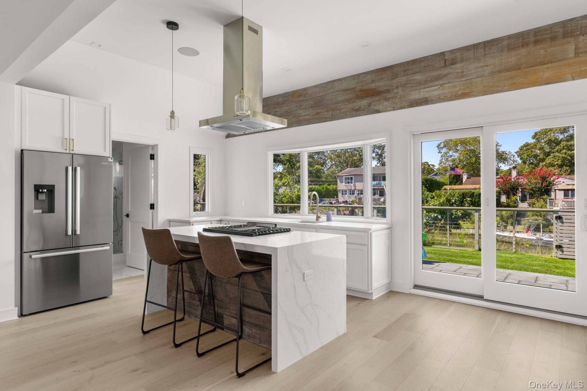 4 Bonita Road, East Quogue, NY 11942