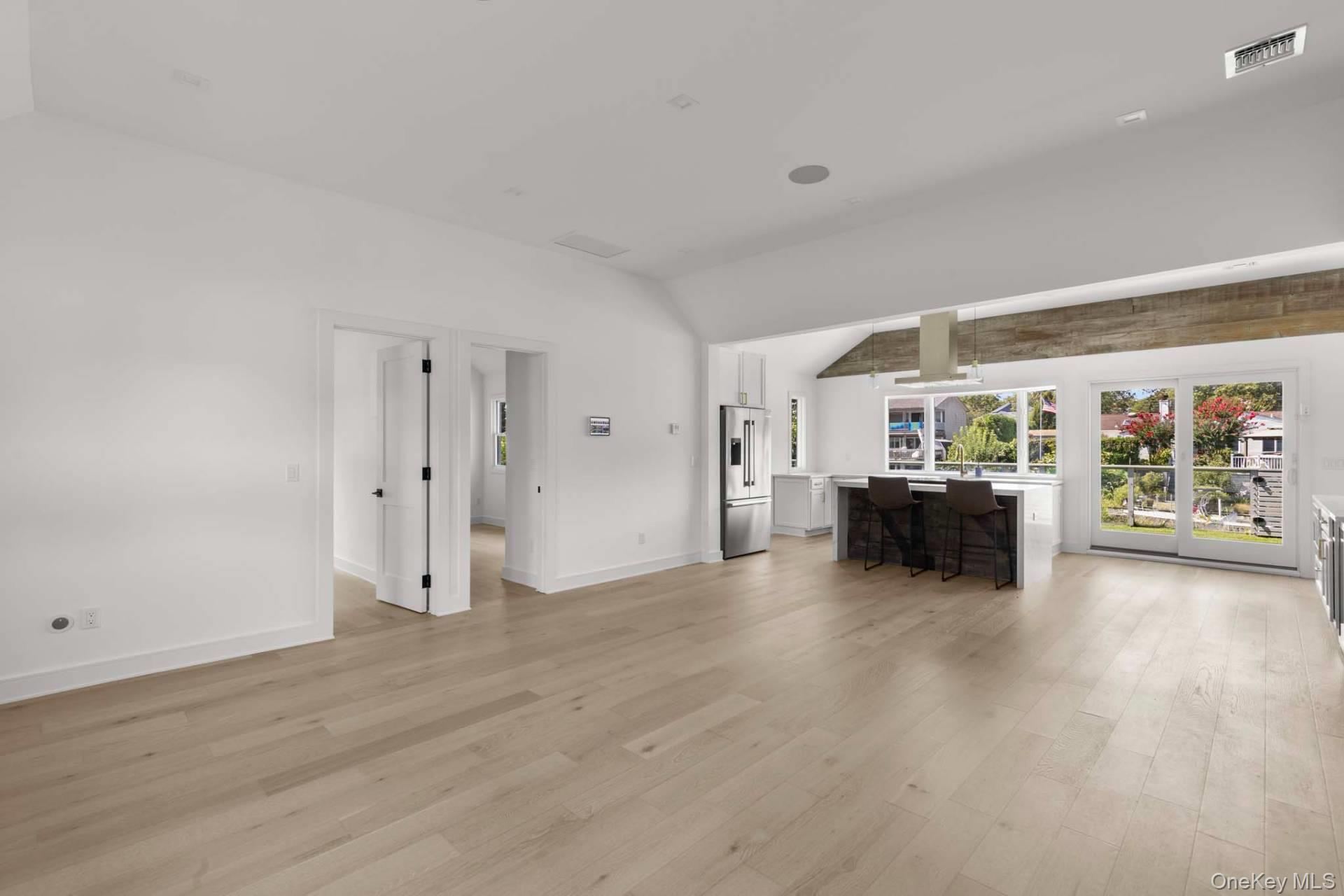 4 Bonita Road, East Quogue, NY 11942