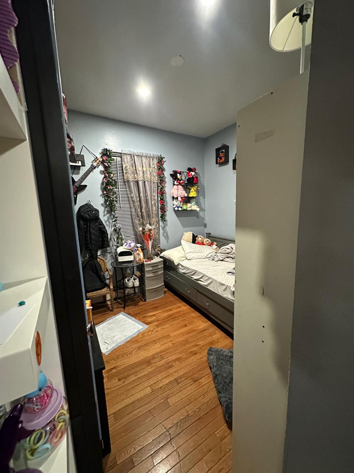 35-44 100 st. street, Corona, NY 11368