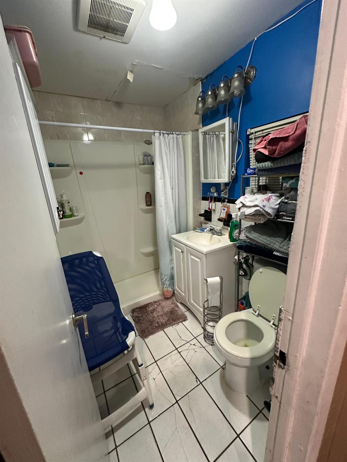 35-44 100 st. street, Corona, NY 11368