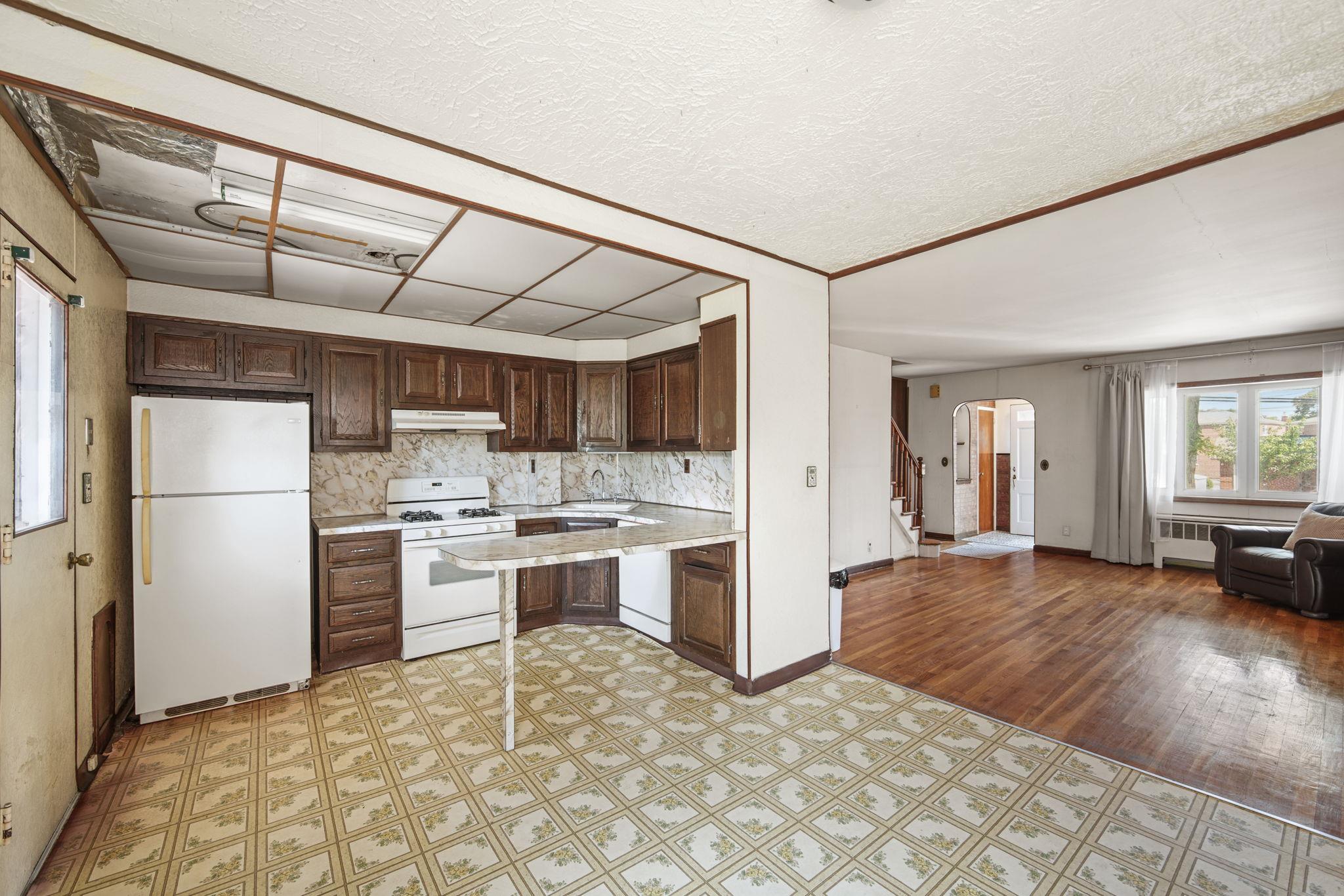 3260 Fairmount Avenue, Bronx, NY 10465