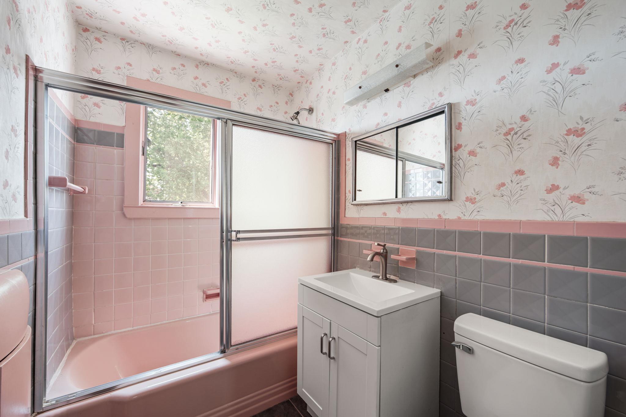 3260 Fairmount Avenue, Bronx, NY 10465