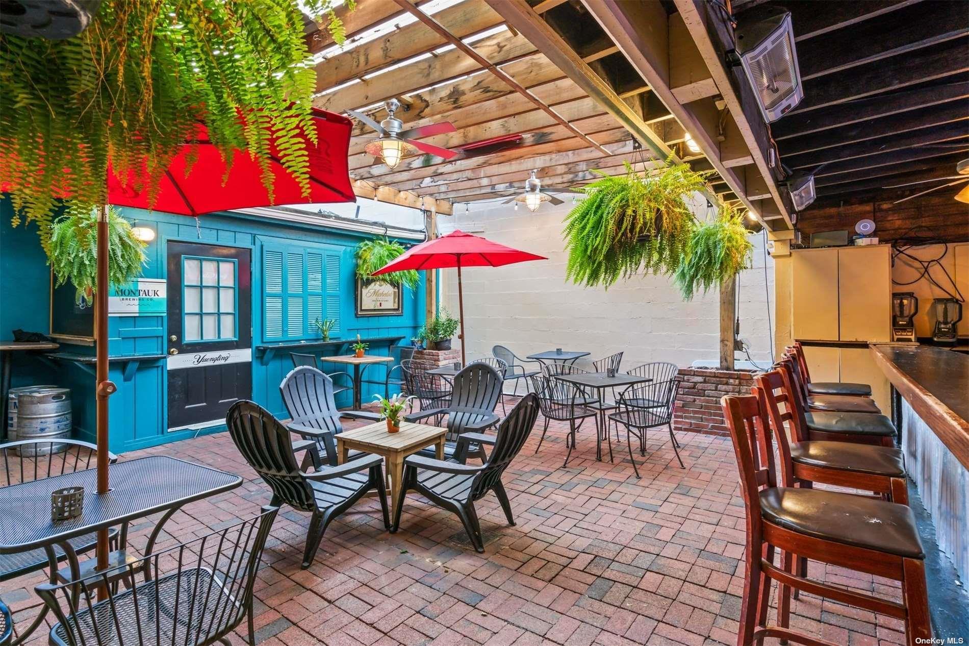 8 Wall Street, Huntington, NY 11743