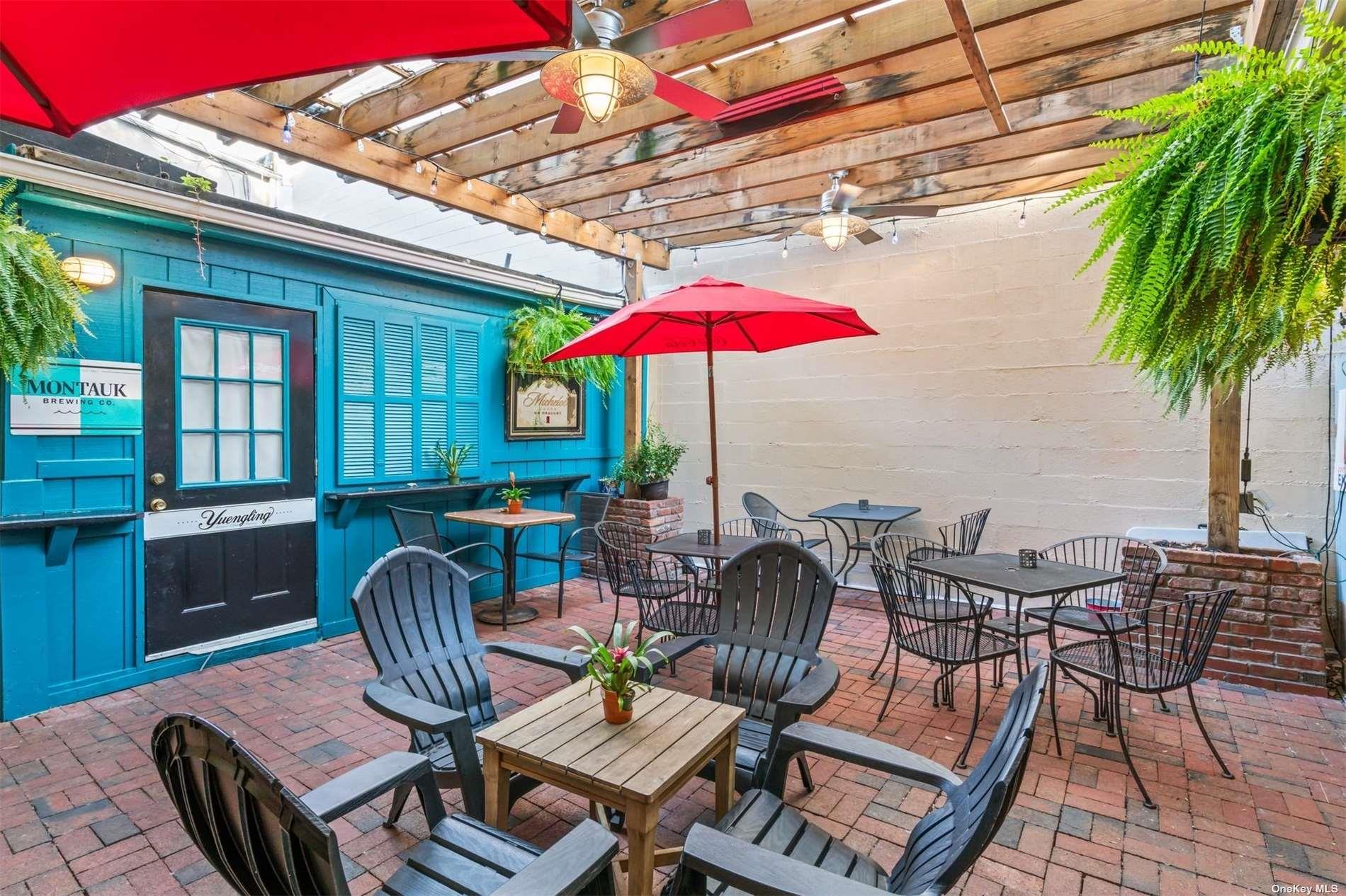 8 Wall Street, Huntington, NY 11743