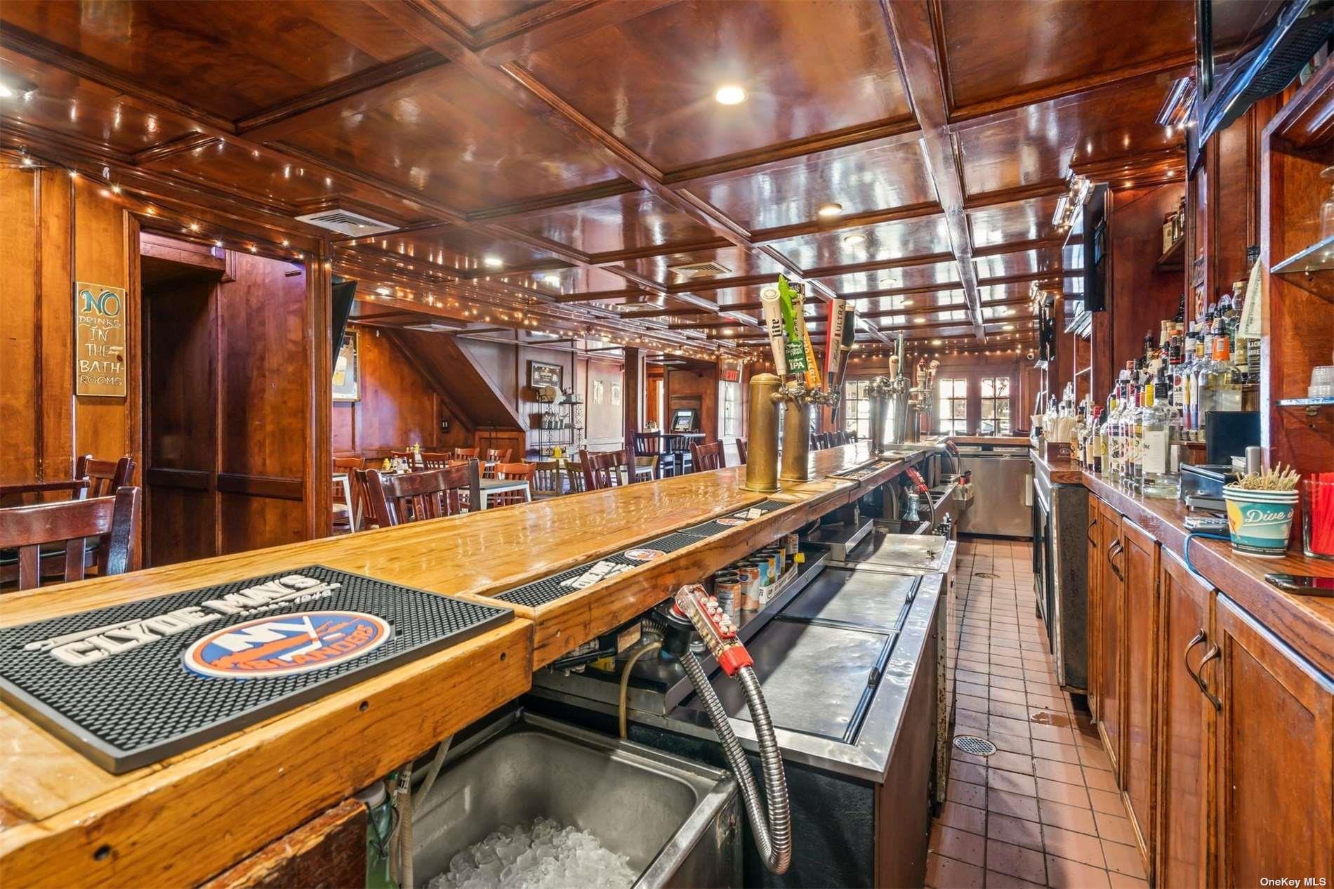 8 Wall Street, Huntington, NY 11743