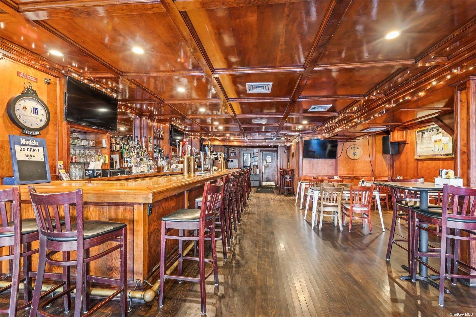 8 Wall Street, Huntington, NY 11743