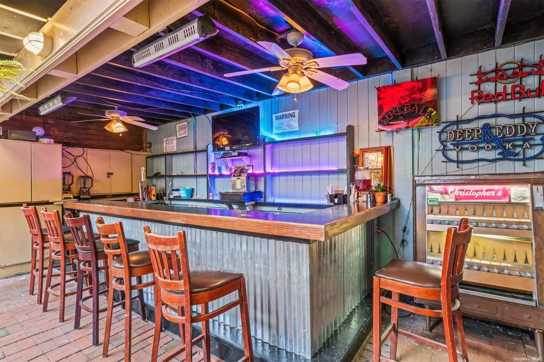 8 Wall Street, Huntington, NY 11743