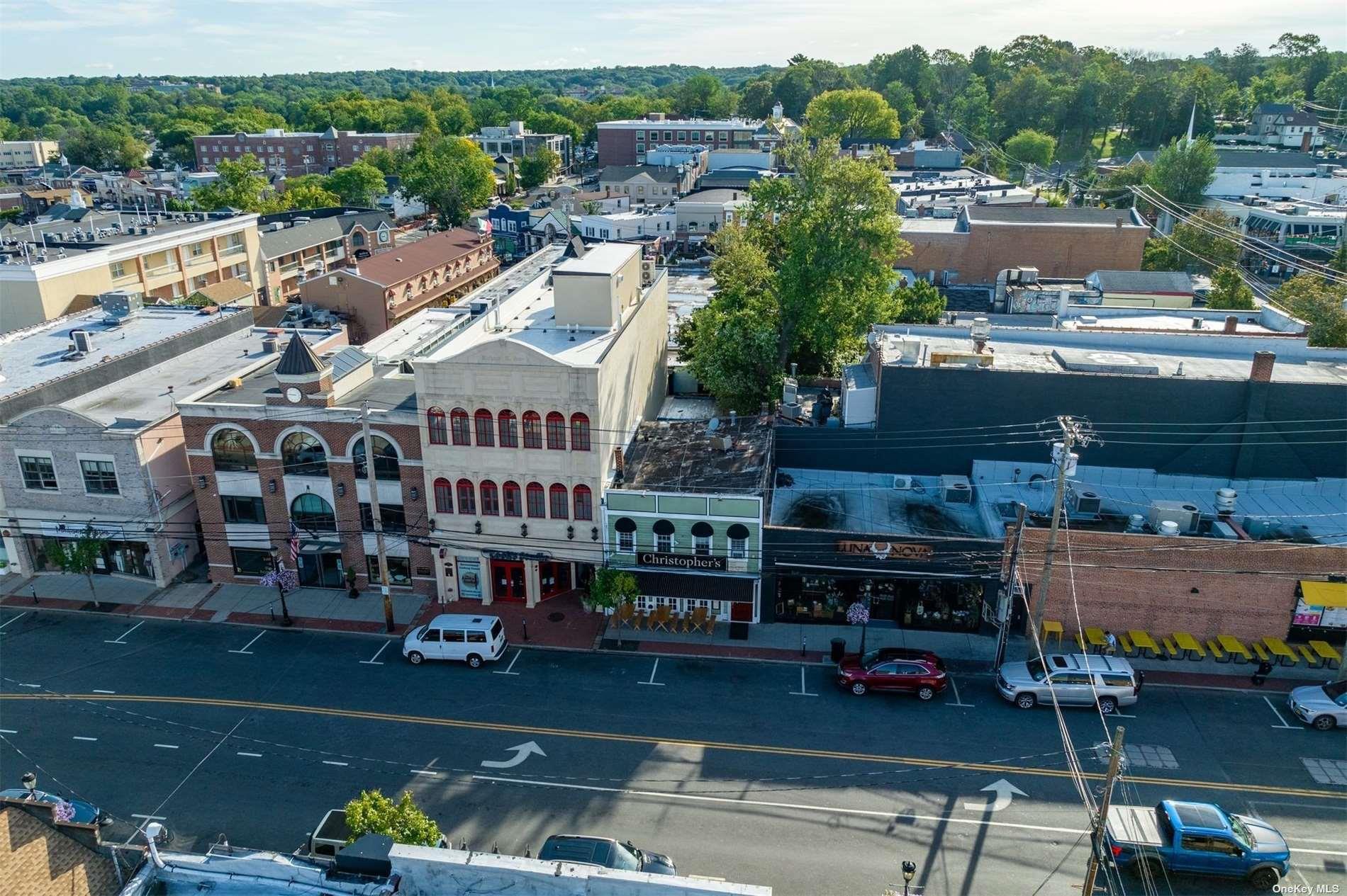 8 Wall Street, Huntington, NY 11743