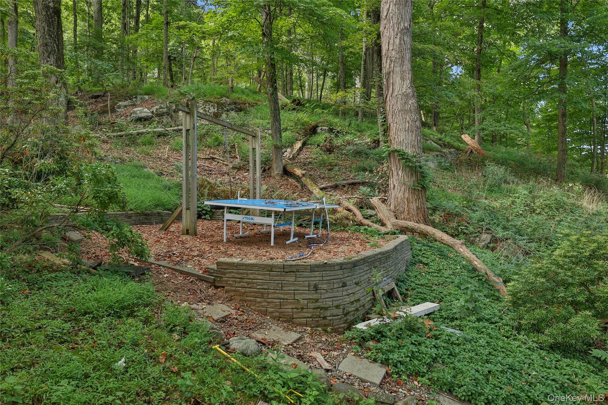 8 Old Roaring Brook Road, Mount Kisco, NY 10549