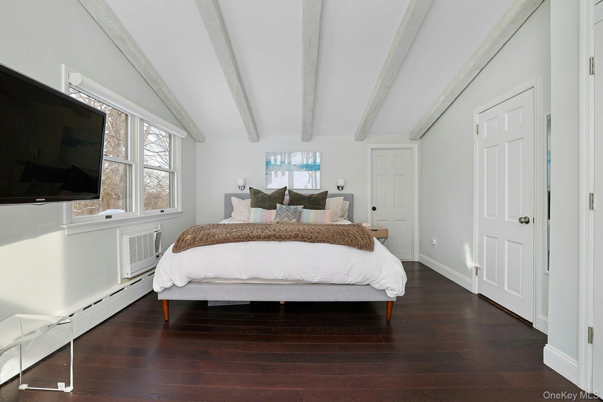 8 Old Roaring Brook Road, Mount Kisco, NY 10549