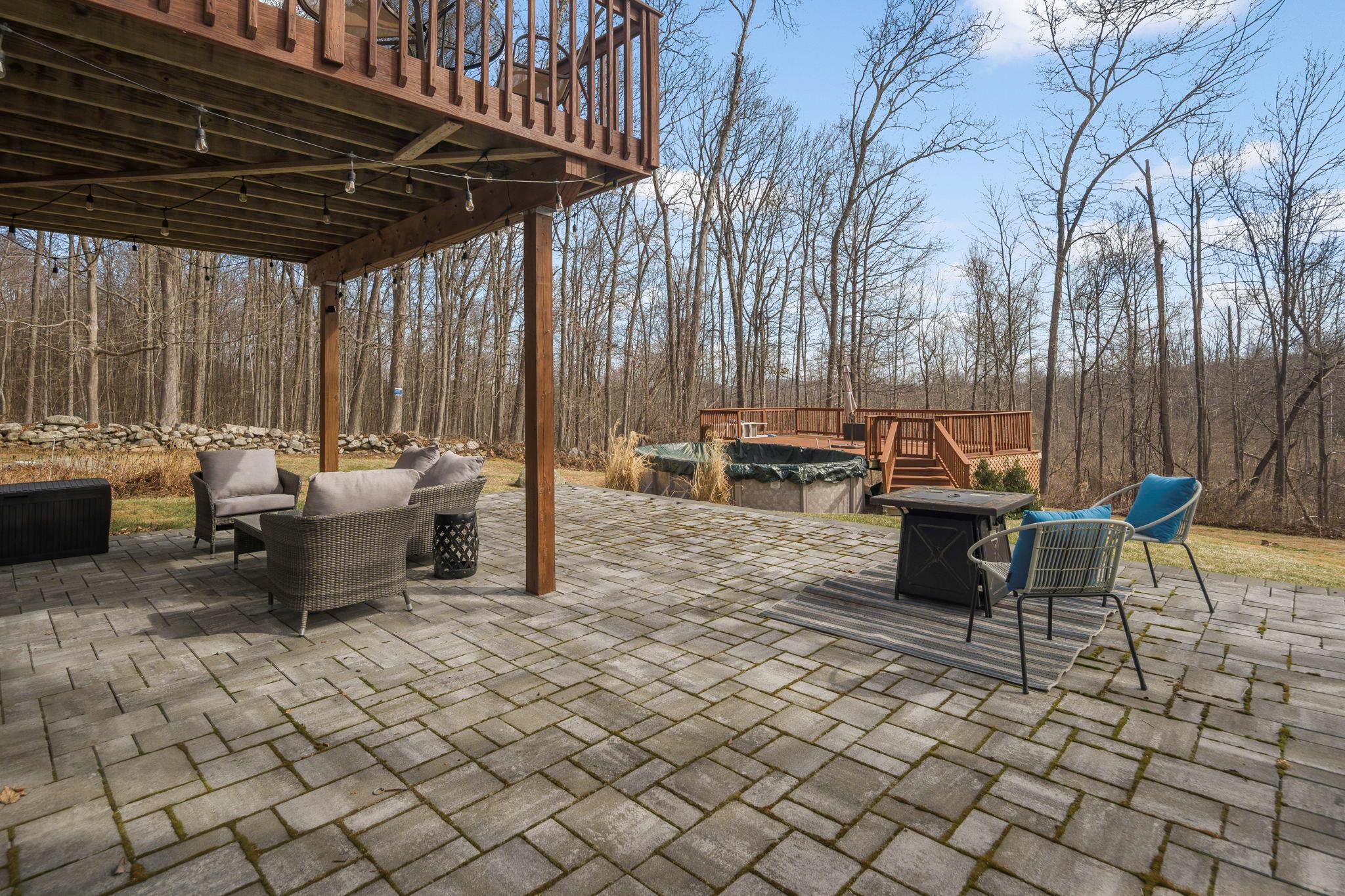 15 Brightview Court, Carmel, NY 10541