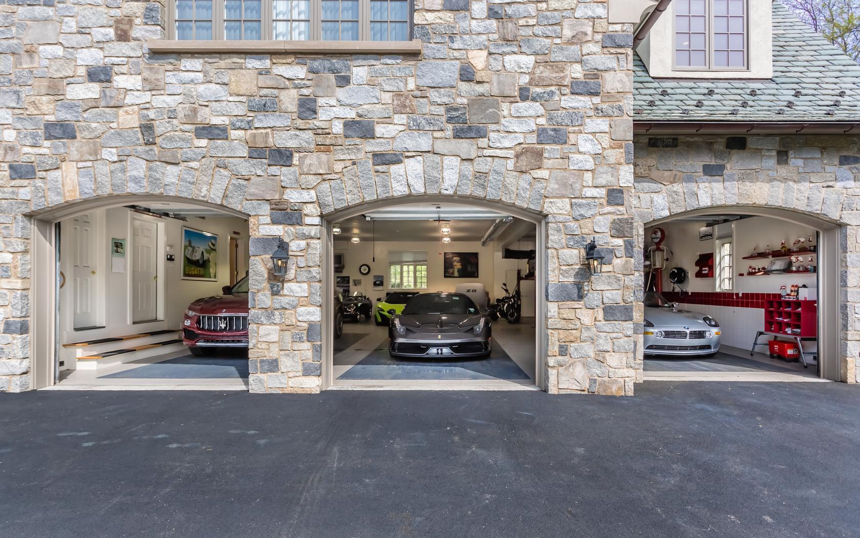 24 Penwood Road, Bedford Corners, NY 10549