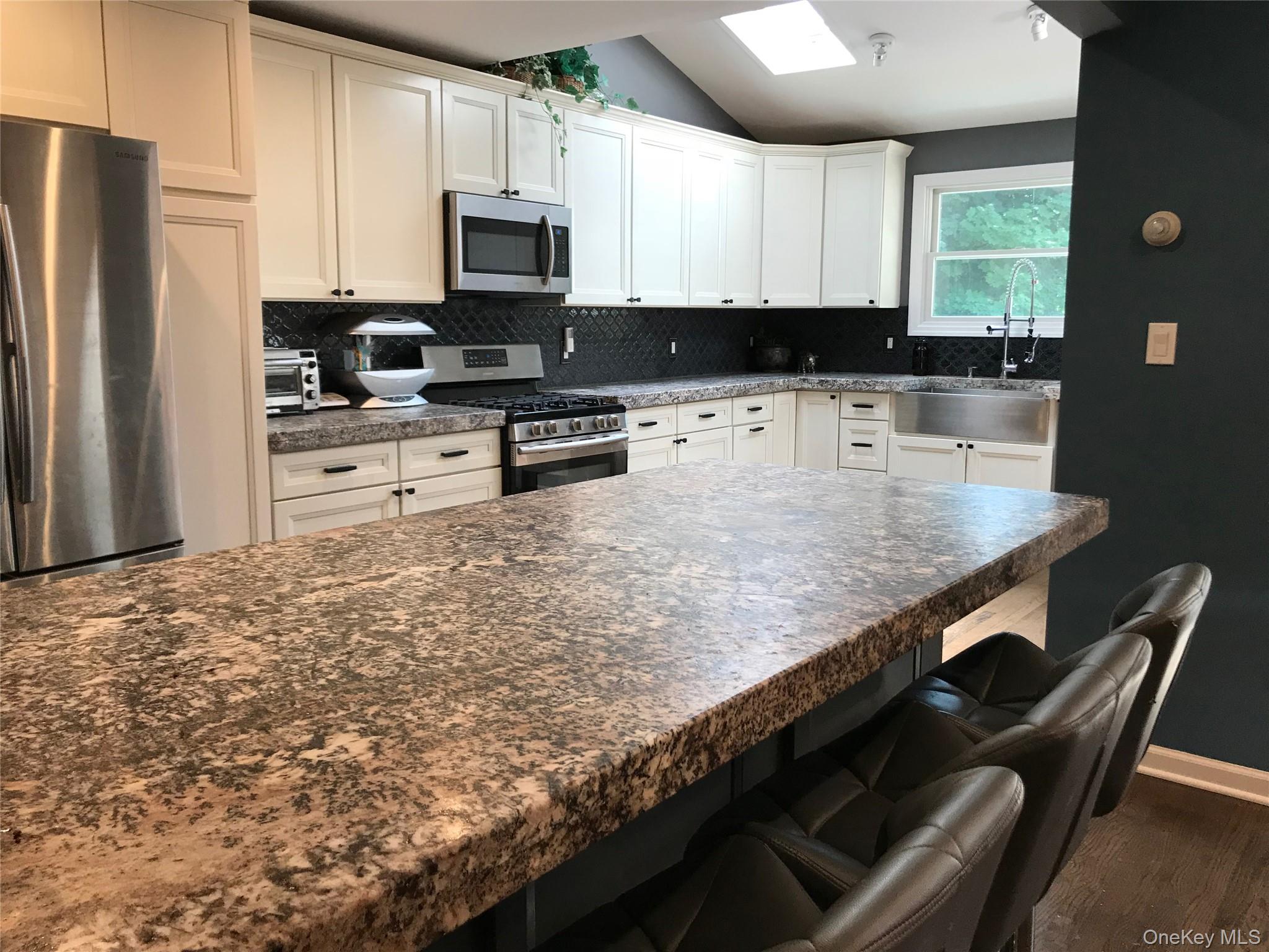 520 Ann Lane, Wantagh, NY 11793