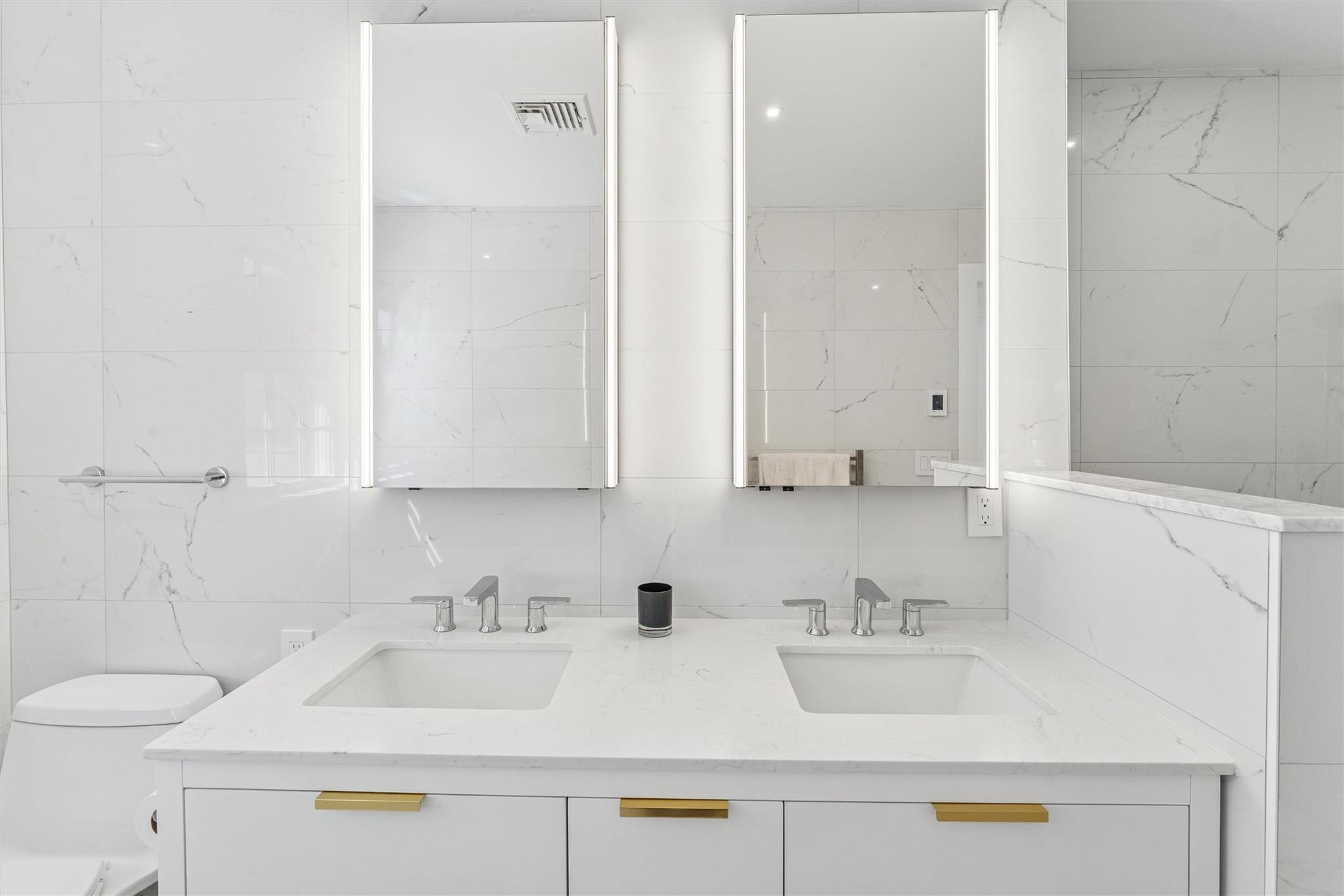 25 Lamb Avenue, Quogue, NY 11959