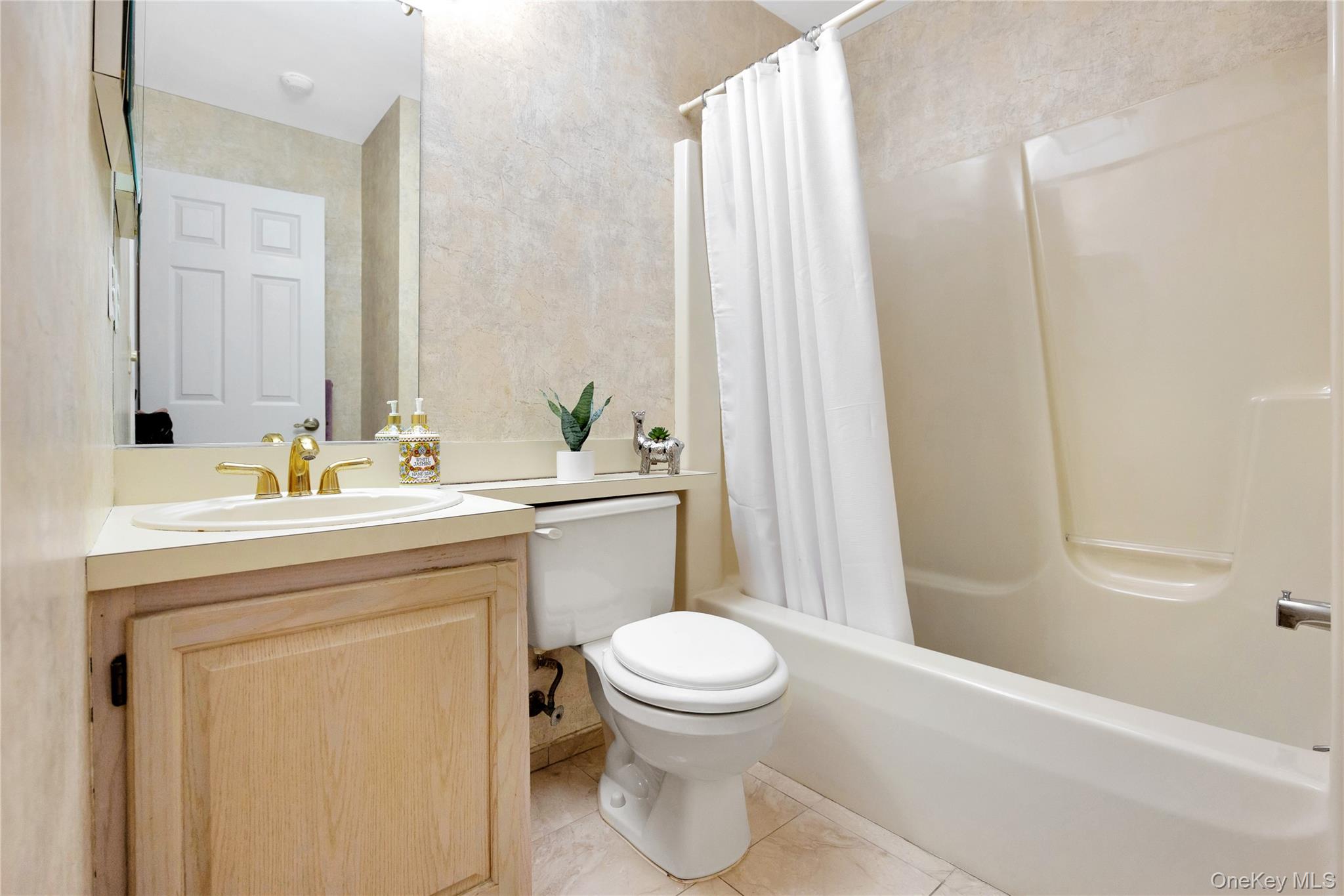 36 Theodore Drive, Coram, NY 11727