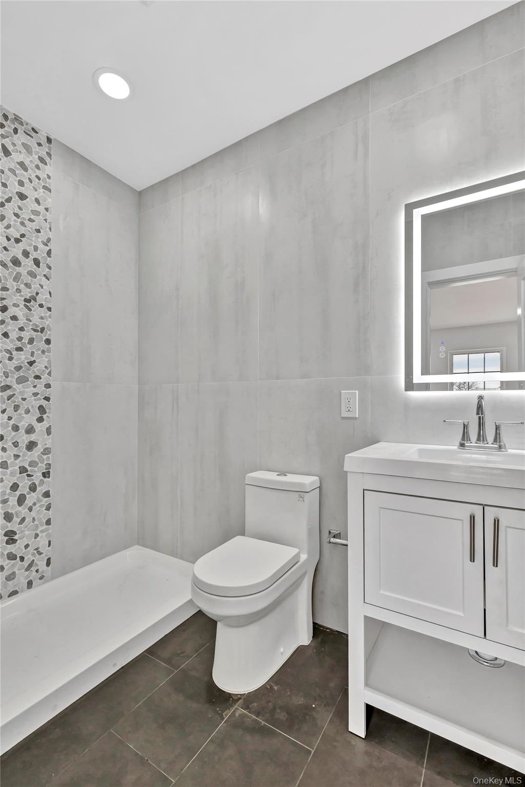 29 Sterling Place, Hempstead, NY 11550