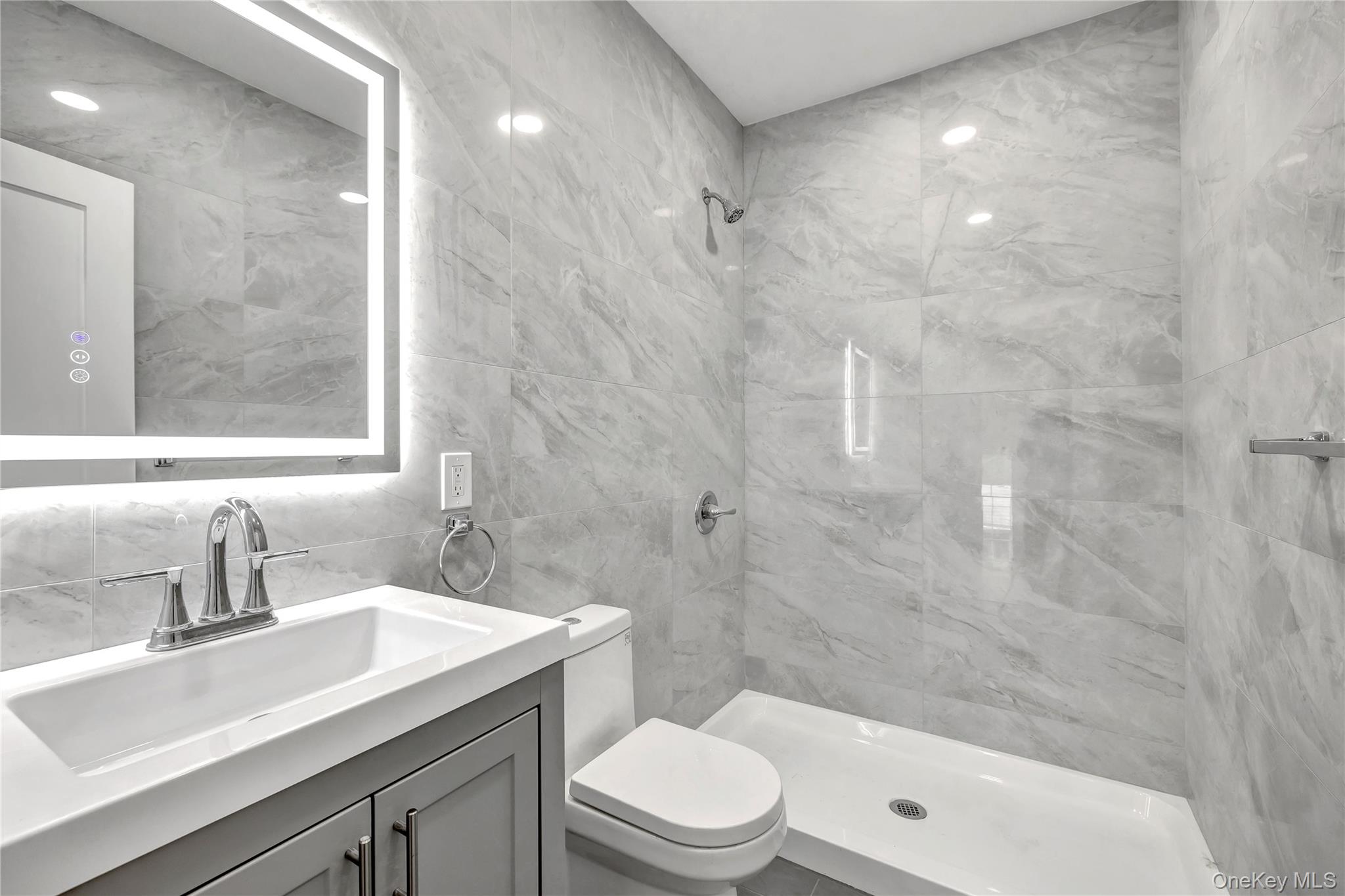 29 Sterling Place, Hempstead, NY 11550