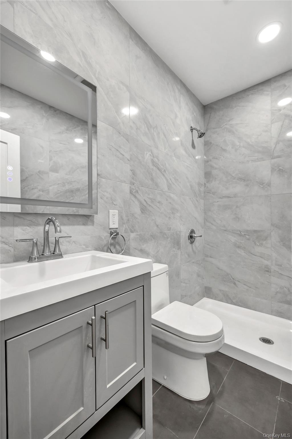 29 Sterling Place, Hempstead, NY 11550