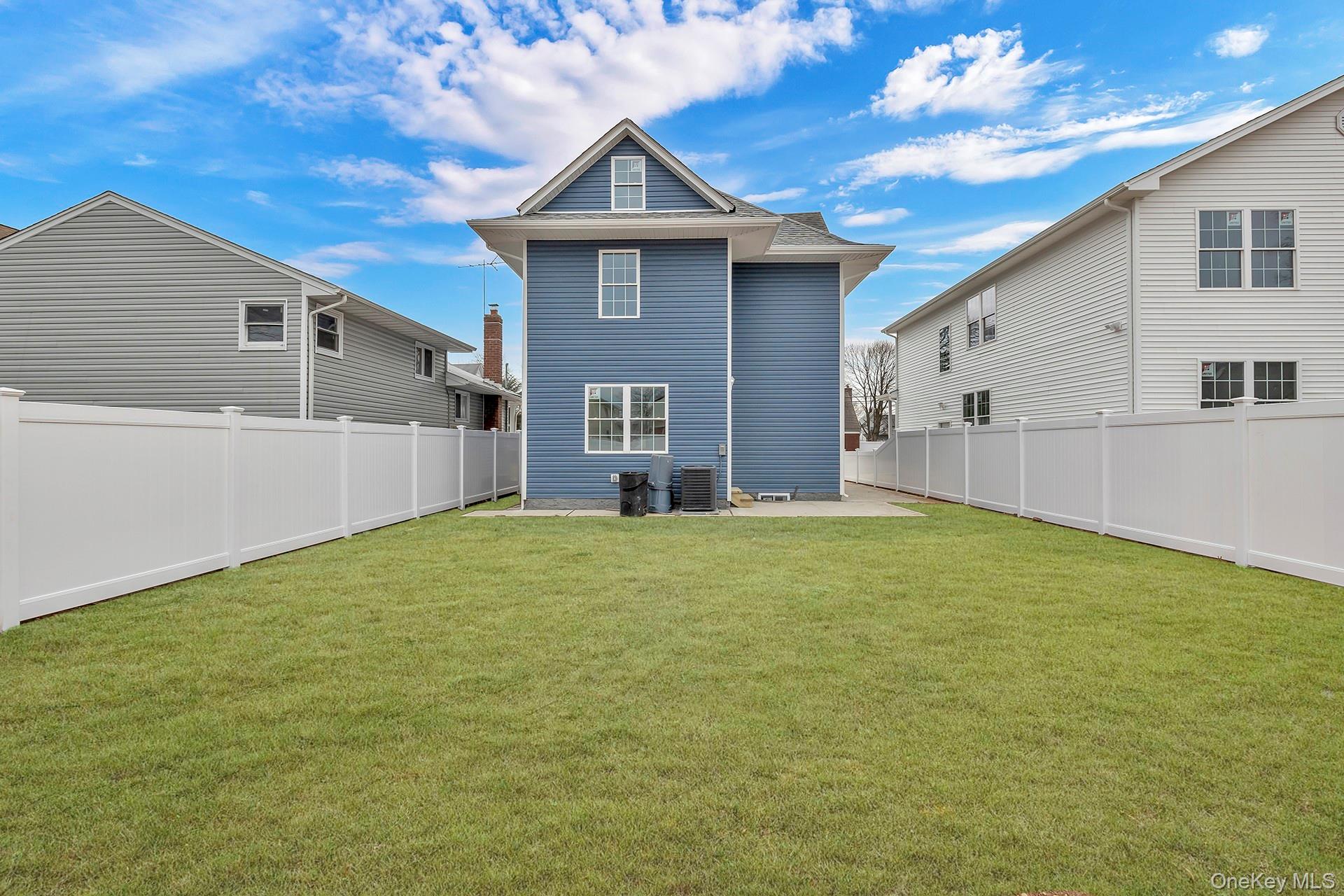 29 Sterling Place, Hempstead, NY 11550